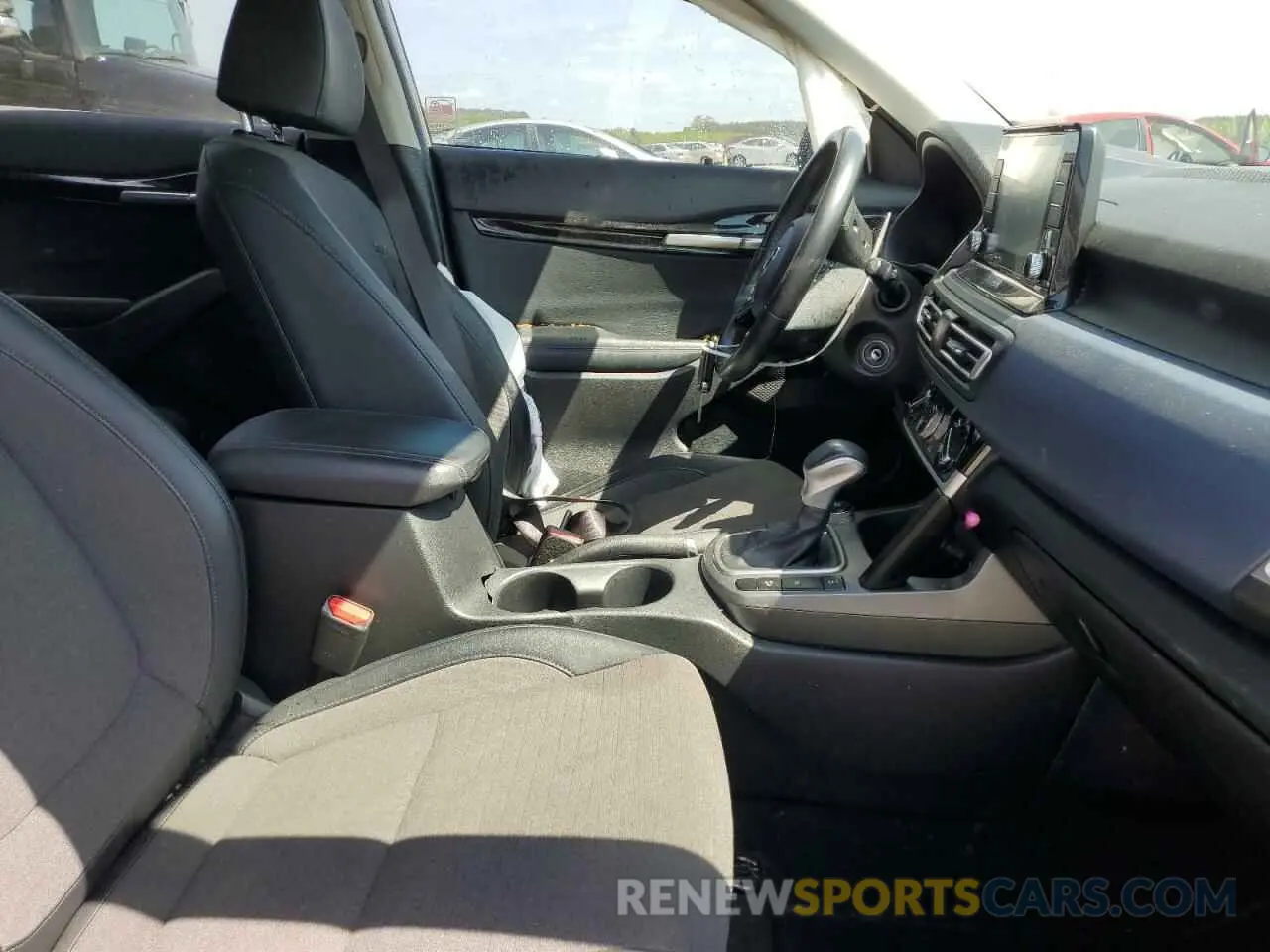 7 Photograph of a damaged car KNDEUCAA2M7206078 KIA SELTOS 2021