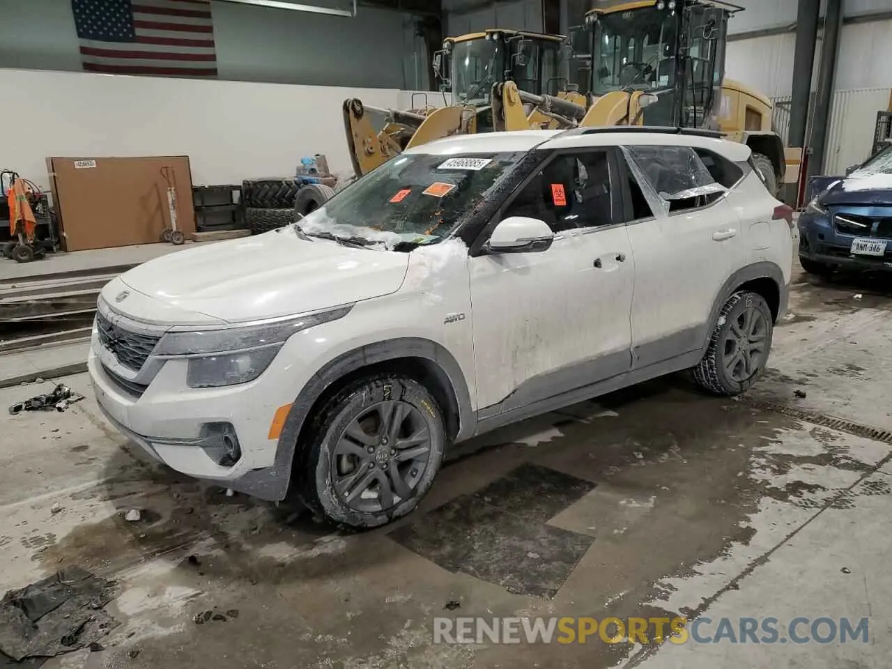 1 Photograph of a damaged car KNDEUCAA3M7096559 KIA SELTOS 2021
