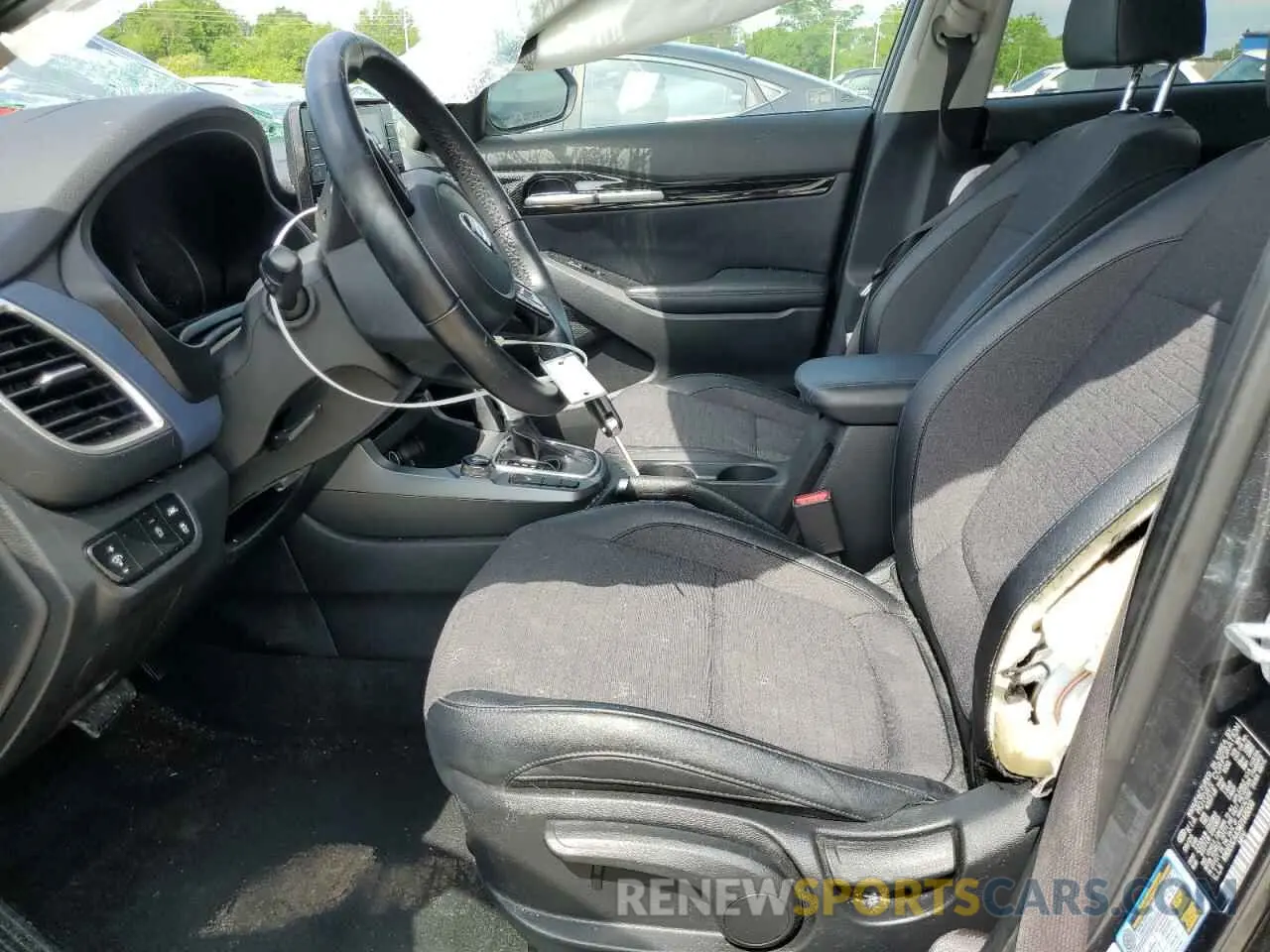 7 Photograph of a damaged car KNDEUCAA3M7148000 KIA SELTOS 2021