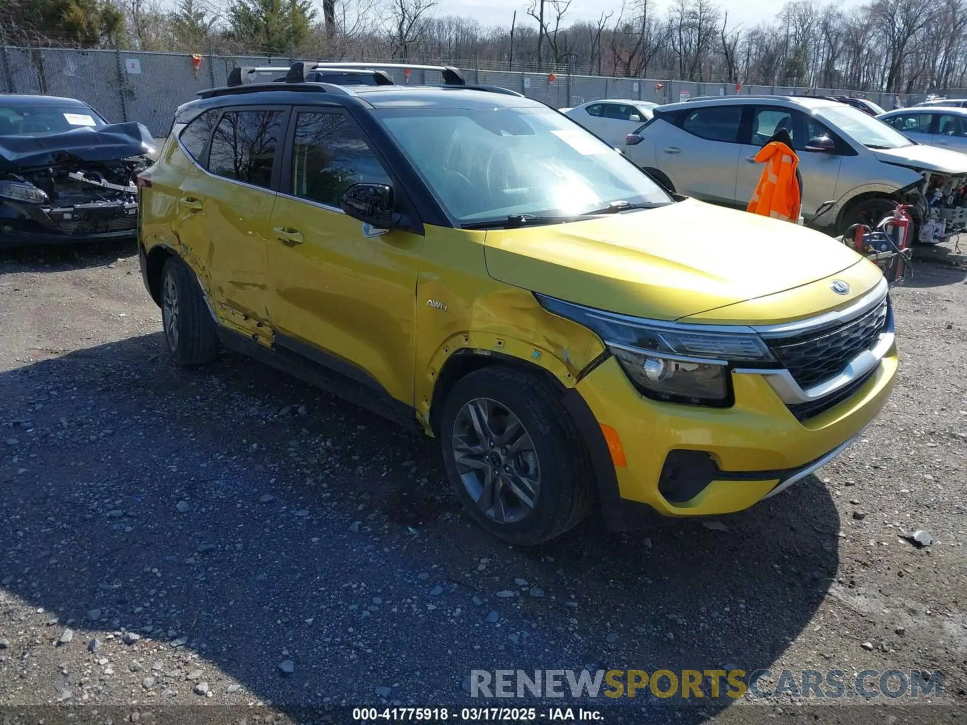1 Photograph of a damaged car KNDEUCAA3M7168117 KIA SELTOS 2021