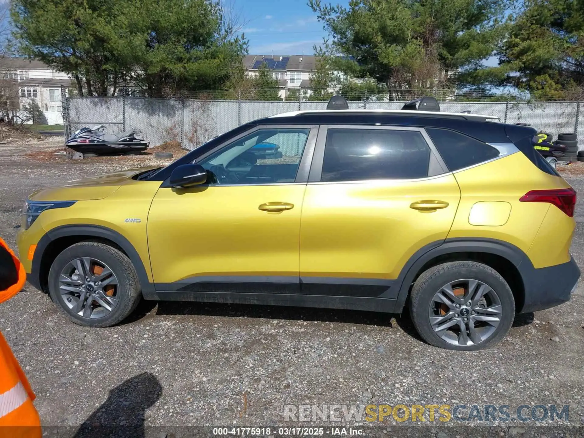 14 Photograph of a damaged car KNDEUCAA3M7168117 KIA SELTOS 2021