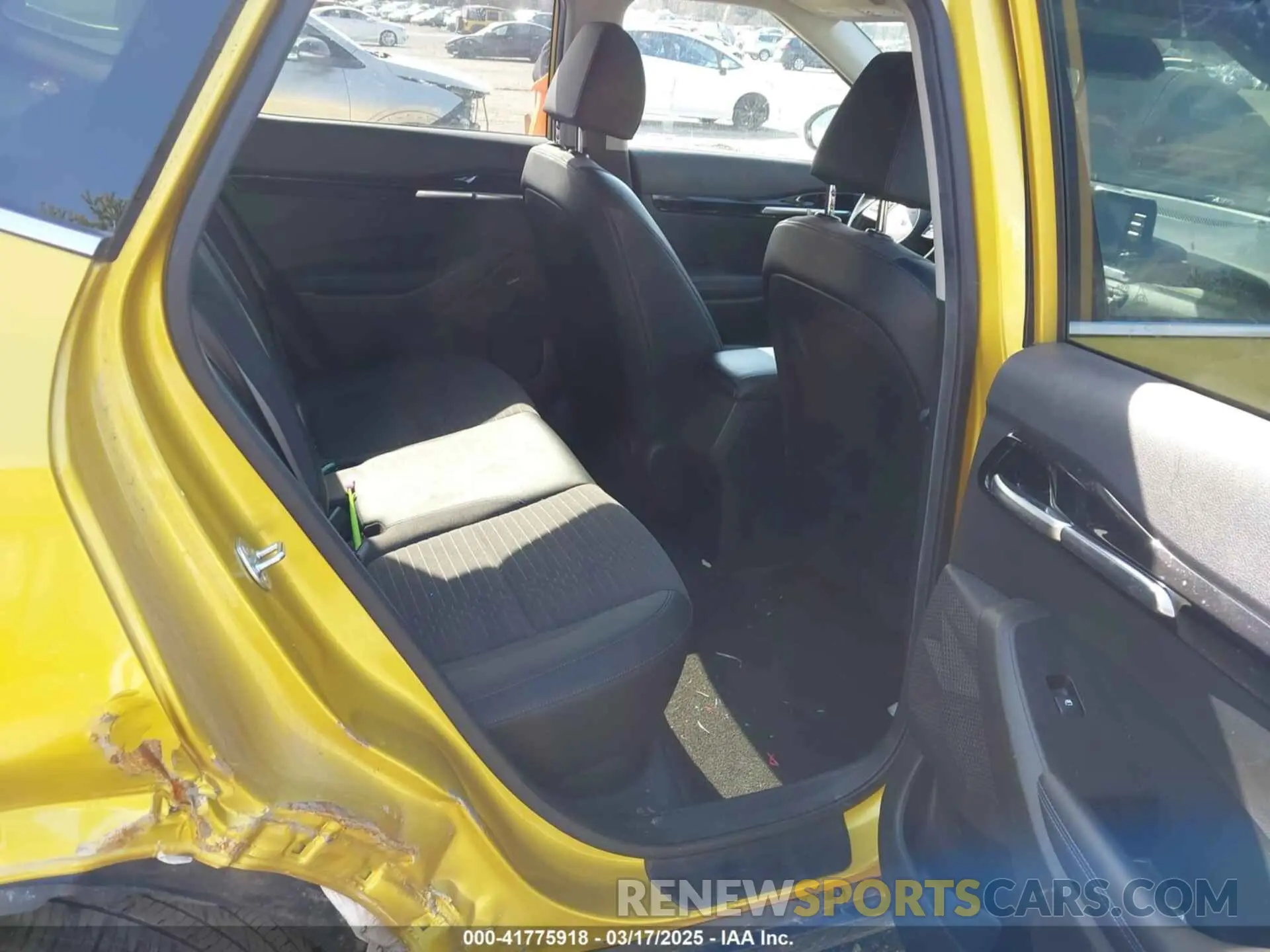 8 Photograph of a damaged car KNDEUCAA3M7168117 KIA SELTOS 2021