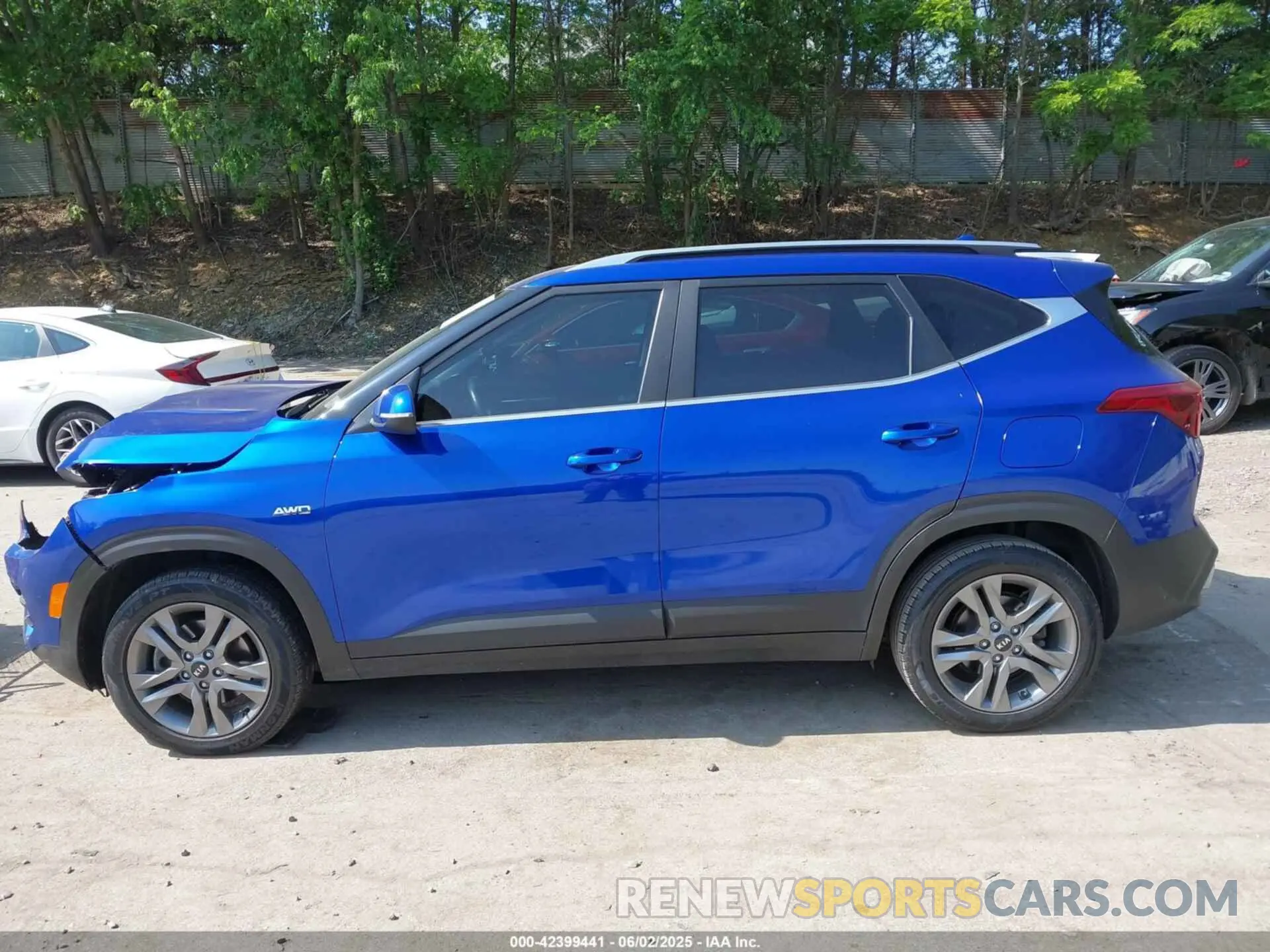14 Photograph of a damaged car KNDEUCAA4M7171253 KIA SELTOS 2021