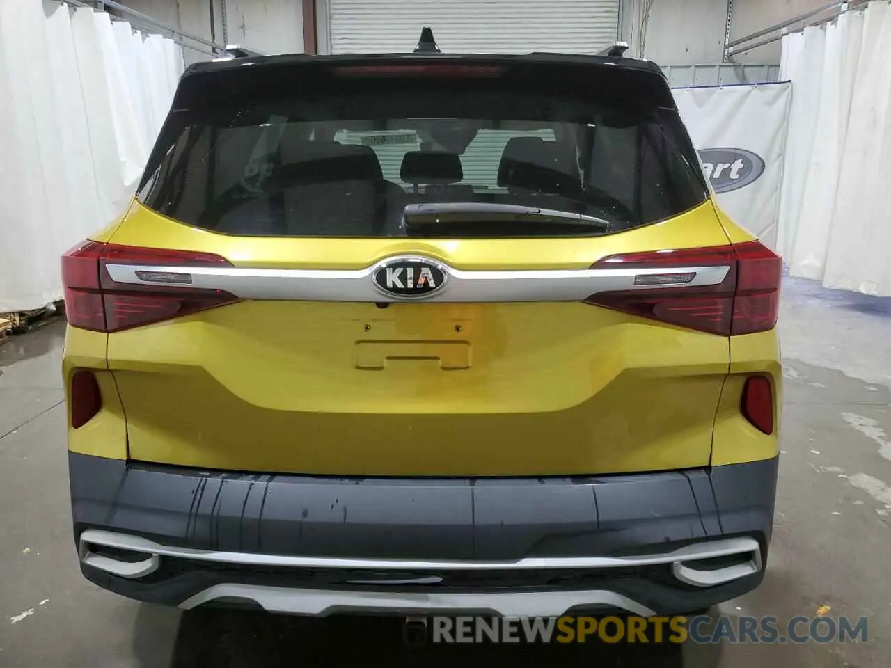 6 Photograph of a damaged car KNDEUCAA4M7223027 KIA SELTOS 2021
