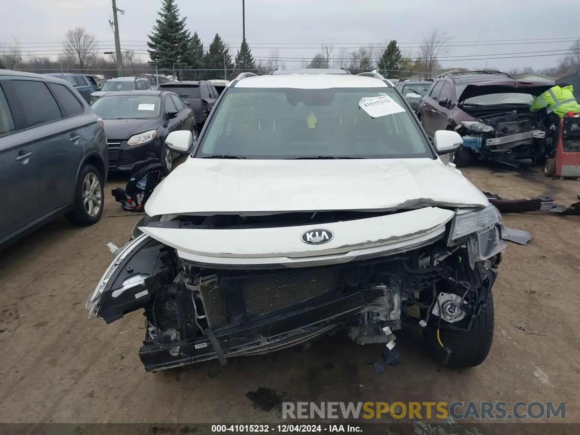 12 Photograph of a damaged car KNDEUCAA5M7046780 KIA SELTOS 2021