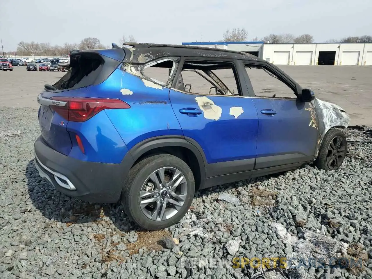 3 Photograph of a damaged car KNDEUCAA5M7160455 KIA SELTOS 2021