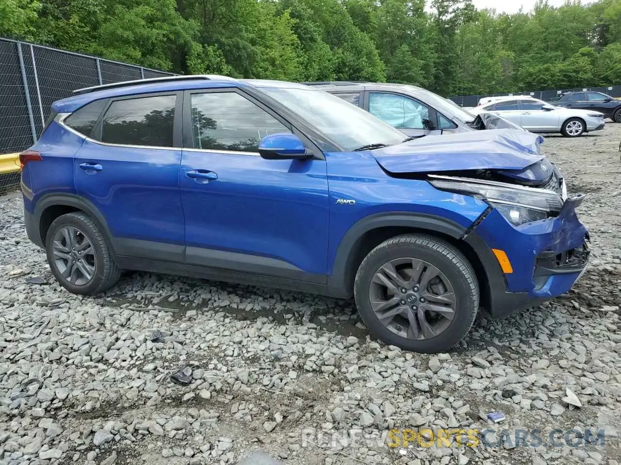 4 Photograph of a damaged car KNDEUCAA6M7081571 KIA SELTOS 2021