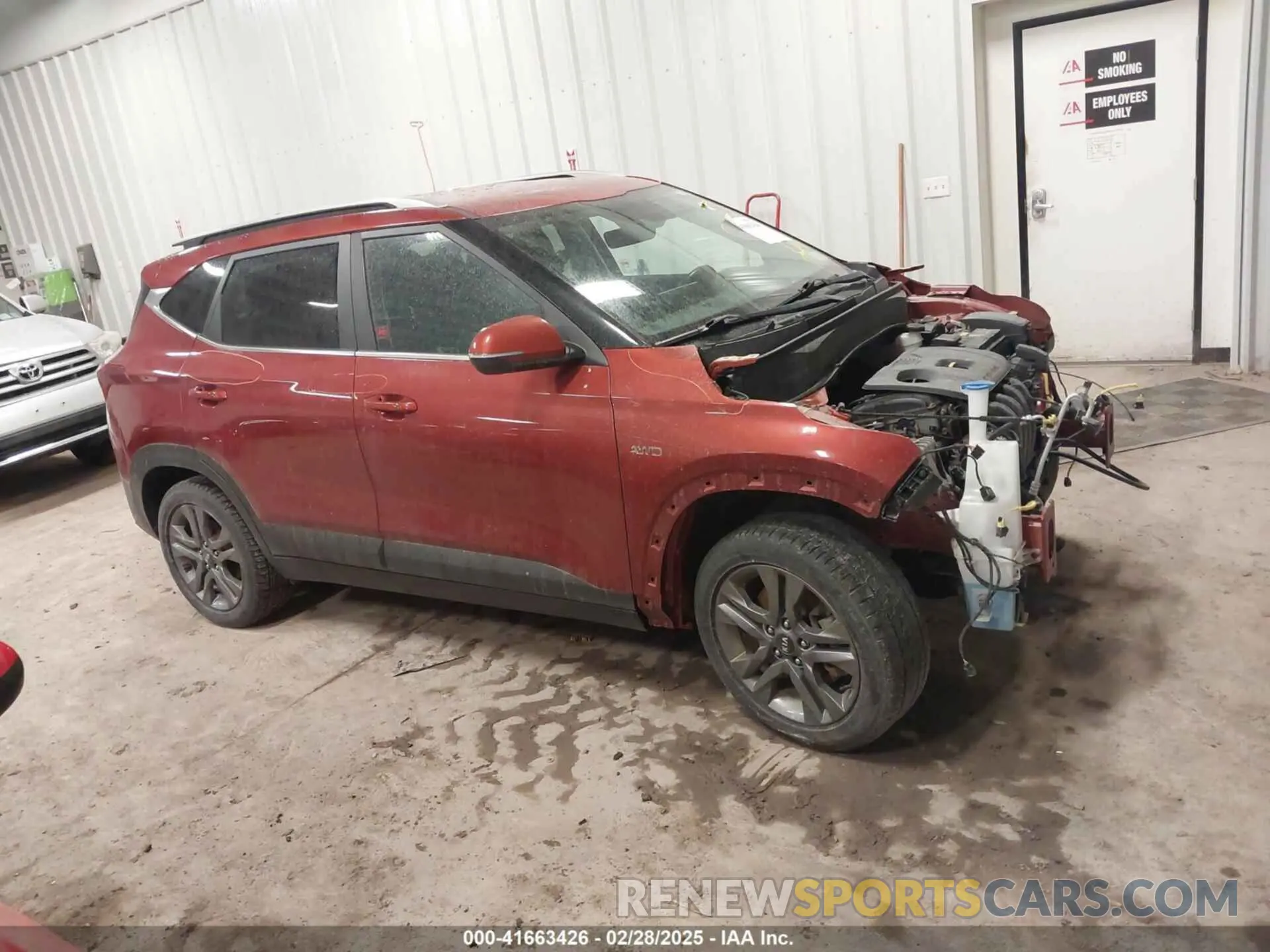13 Photograph of a damaged car KNDEUCAA7M7138912 KIA SELTOS 2021