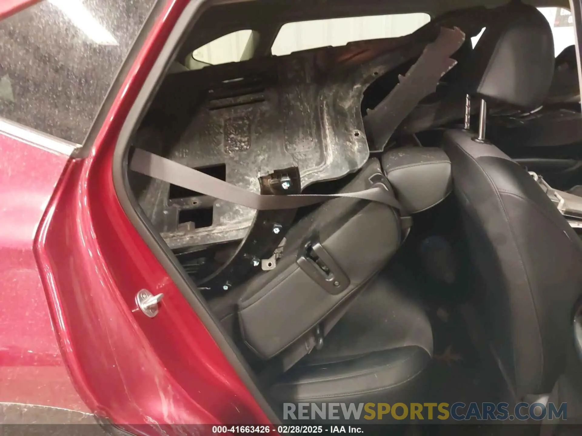 8 Photograph of a damaged car KNDEUCAA7M7138912 KIA SELTOS 2021