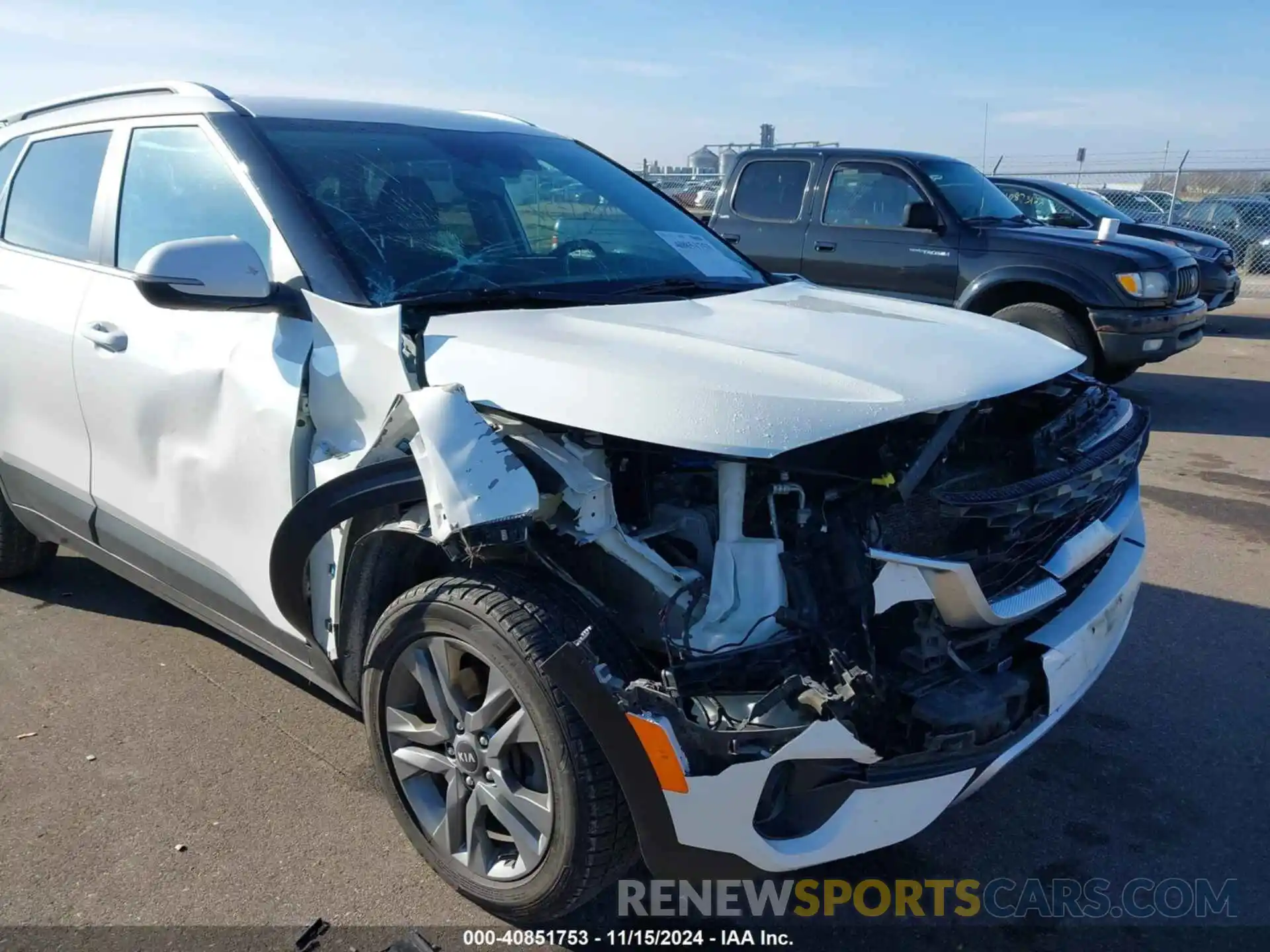 6 Photograph of a damaged car KNDEUCAA7M7139817 KIA SELTOS 2021