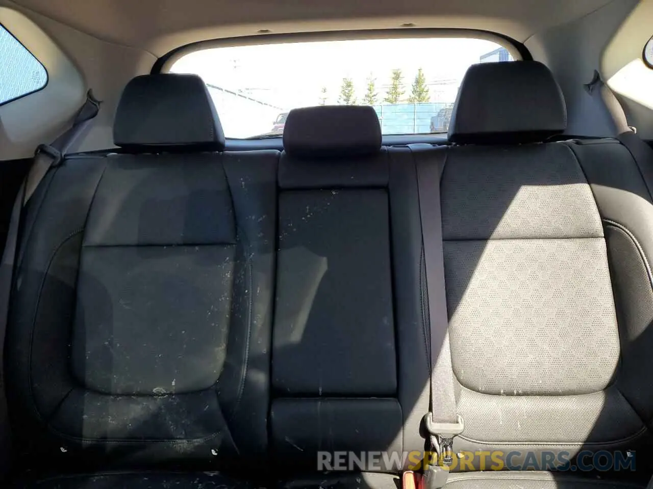 10 Photograph of a damaged car KNDEUCAA7M7159727 KIA SELTOS 2021