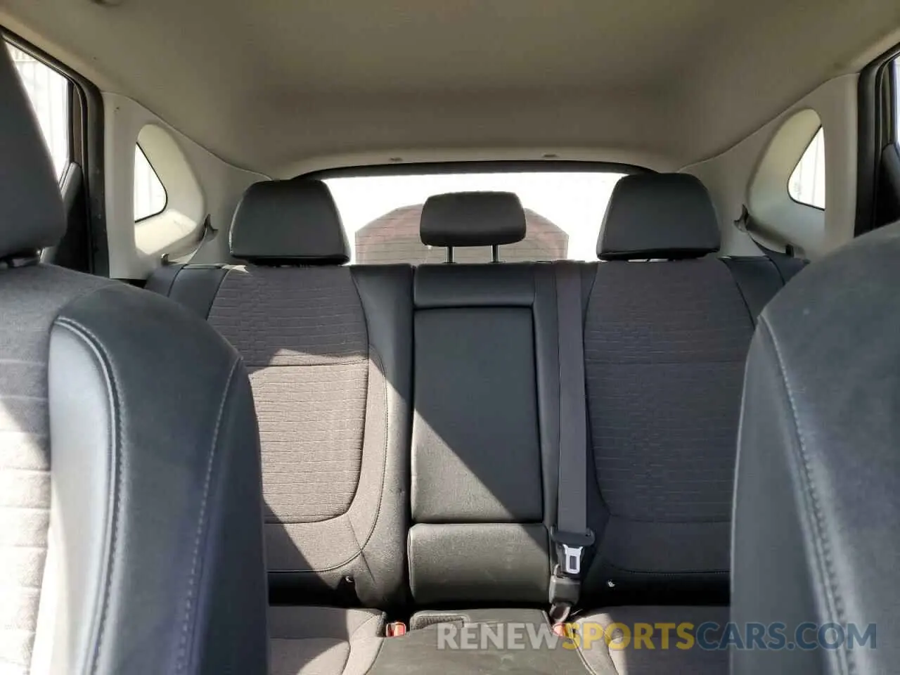 10 Photograph of a damaged car KNDEUCAA8M7101609 KIA SELTOS 2021