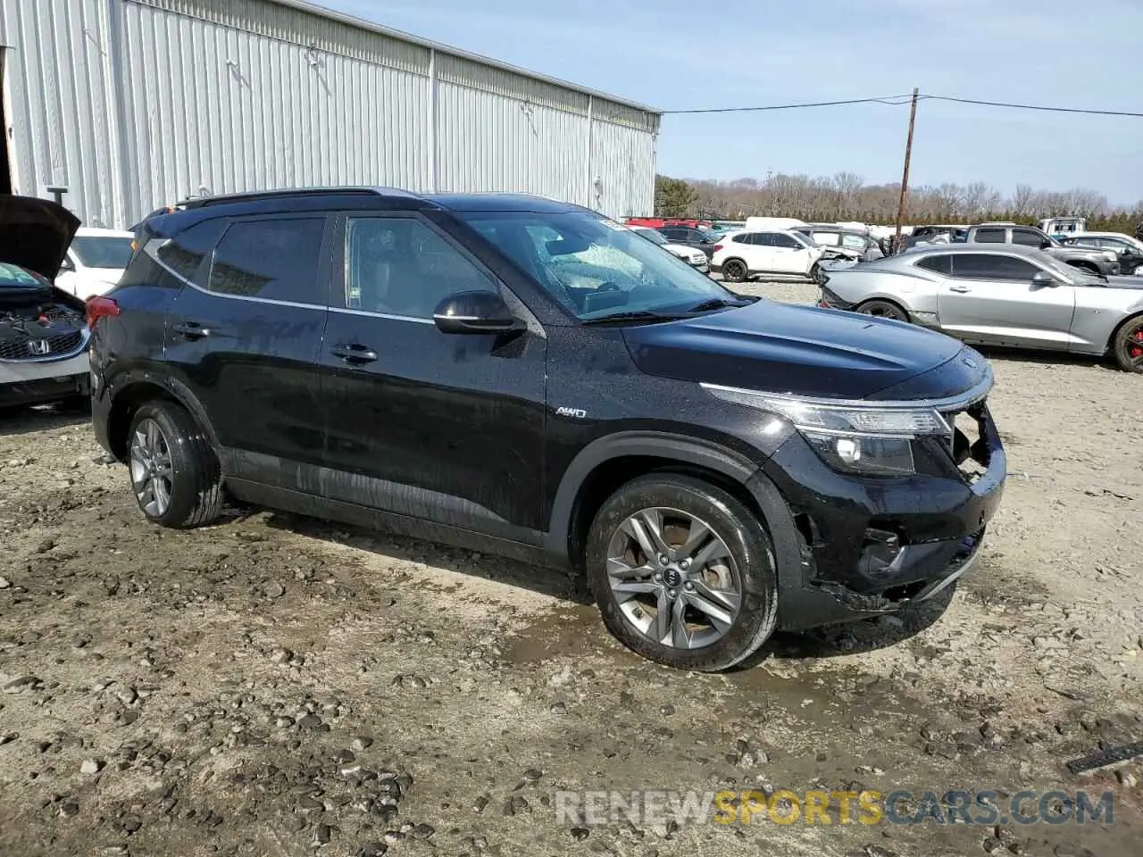 4 Photograph of a damaged car KNDEUCAA8M7101609 KIA SELTOS 2021