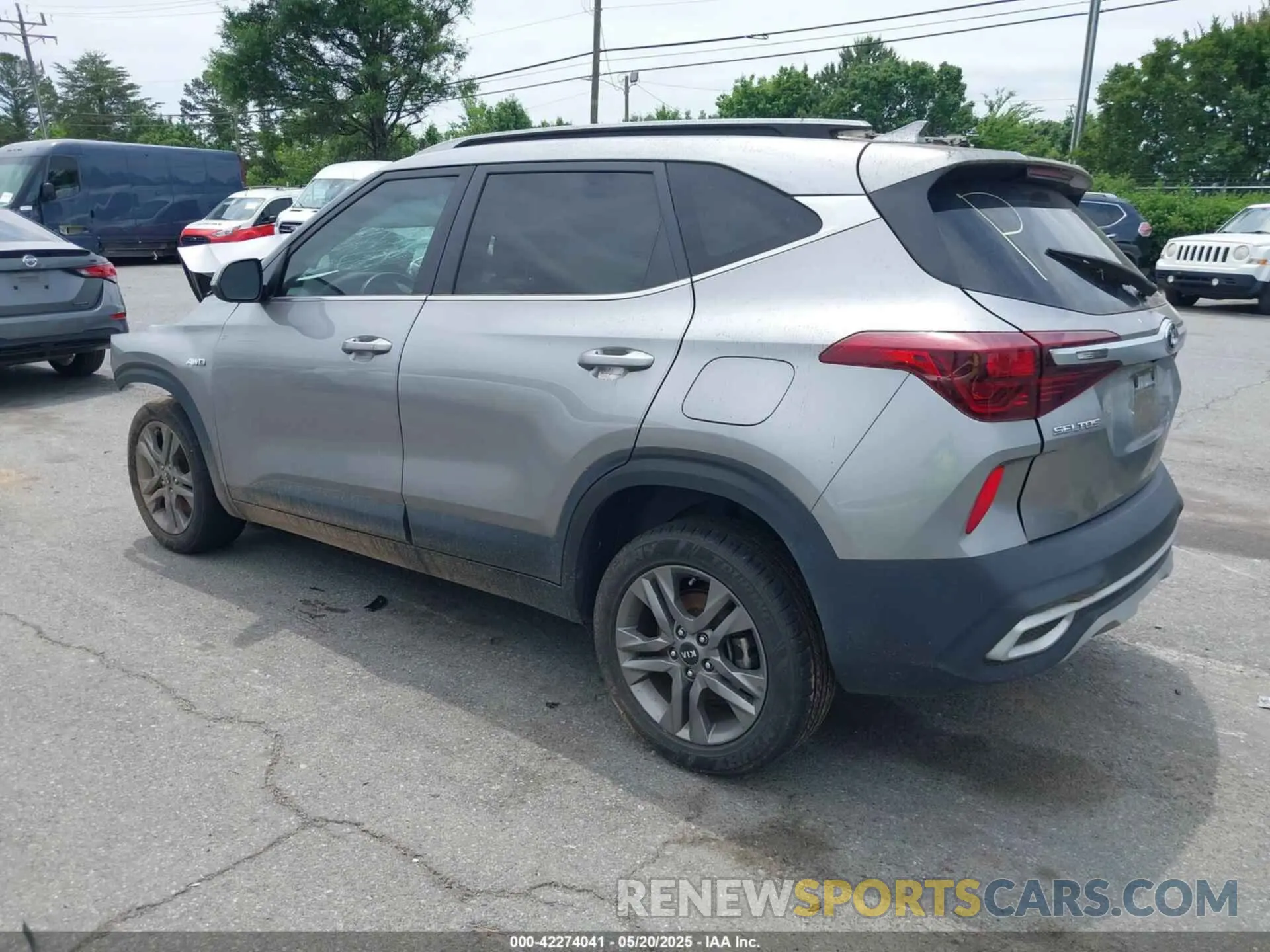 3 Photograph of a damaged car KNDEUCAA9M7084593 KIA SELTOS 2021