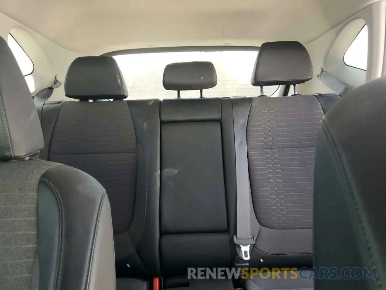 10 Photograph of a damaged car KNDEUCAA9M7097764 KIA SELTOS 2021