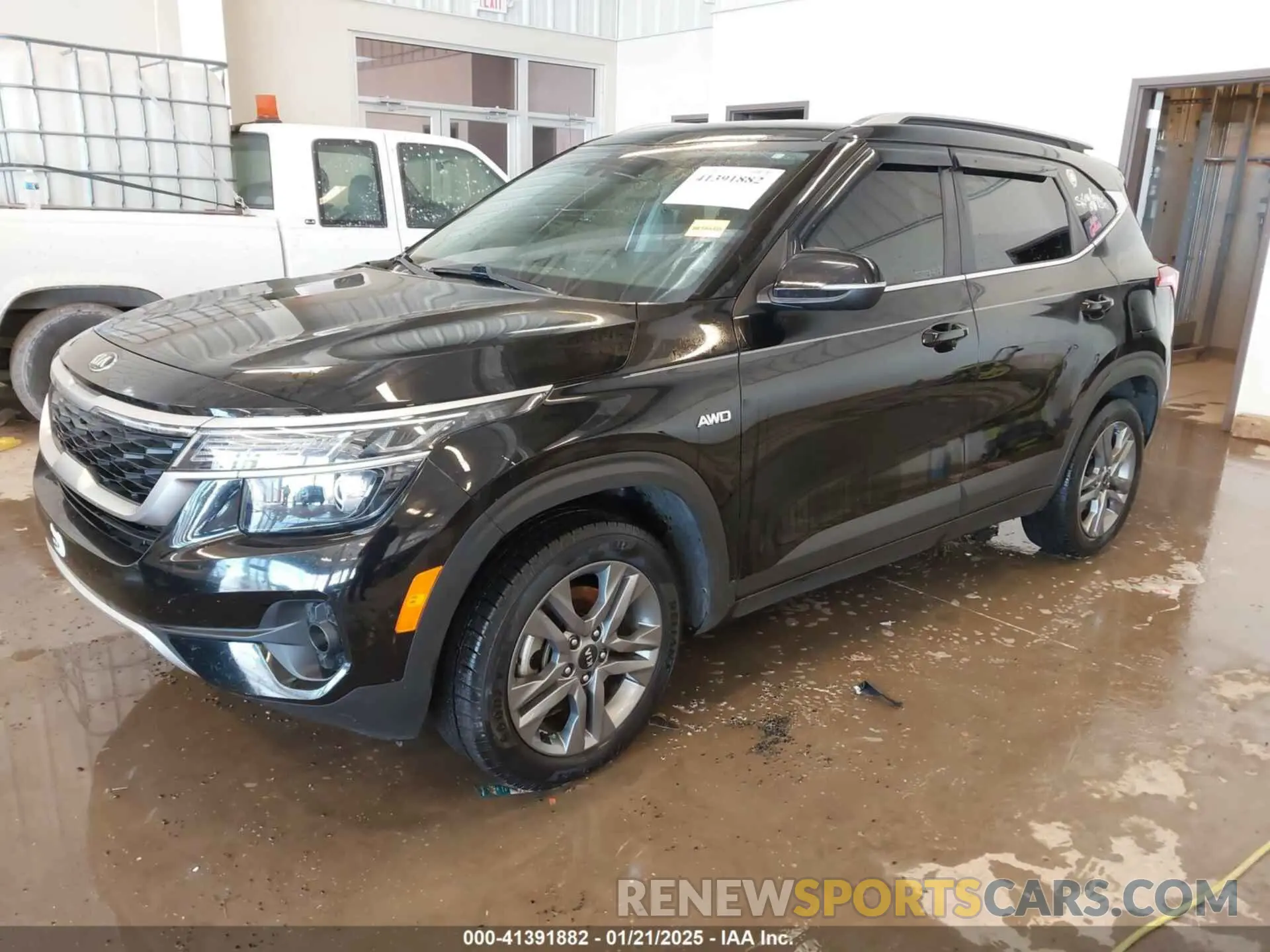 2 Photograph of a damaged car KNDEUCAA9M7124395 KIA SELTOS 2021