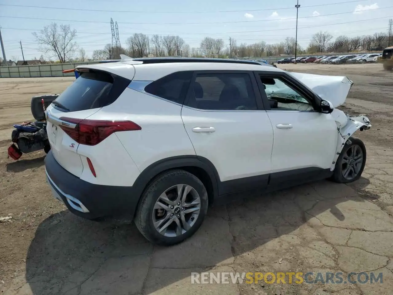 3 Photograph of a damaged car KNDEUCAA9M7149295 KIA SELTOS 2021