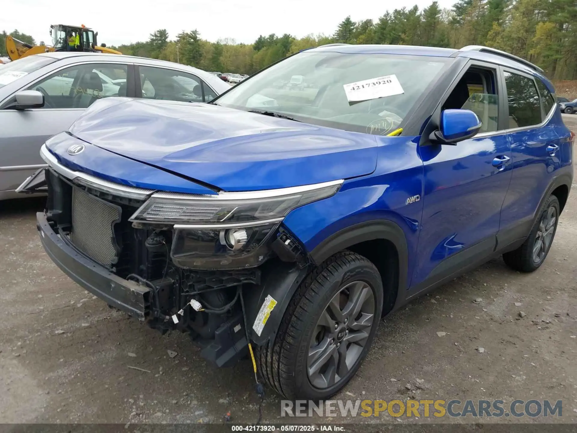 2 Photograph of a damaged car KNDEUCAAXM7121179 KIA SELTOS 2021