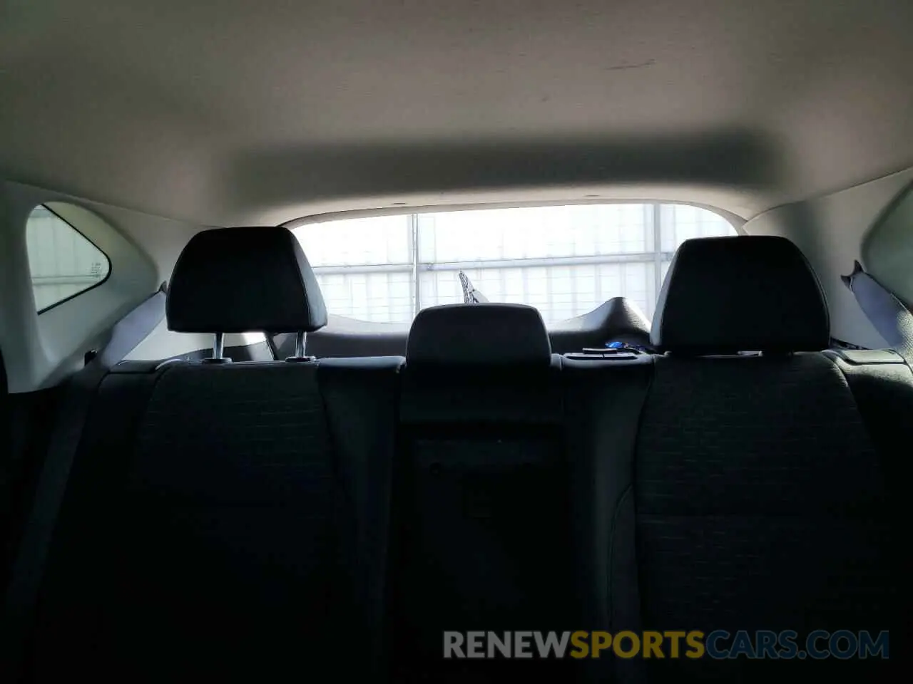 10 Photograph of a damaged car KNDEUCAAXM7133459 KIA SELTOS 2021