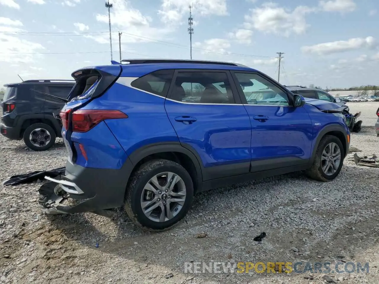 3 Photograph of a damaged car KNDEUCAAXM7133459 KIA SELTOS 2021