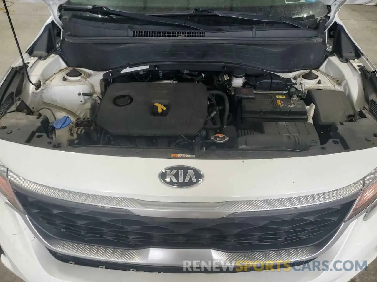12 Photograph of a damaged car KNDEUCAAXM7169264 KIA SELTOS 2021