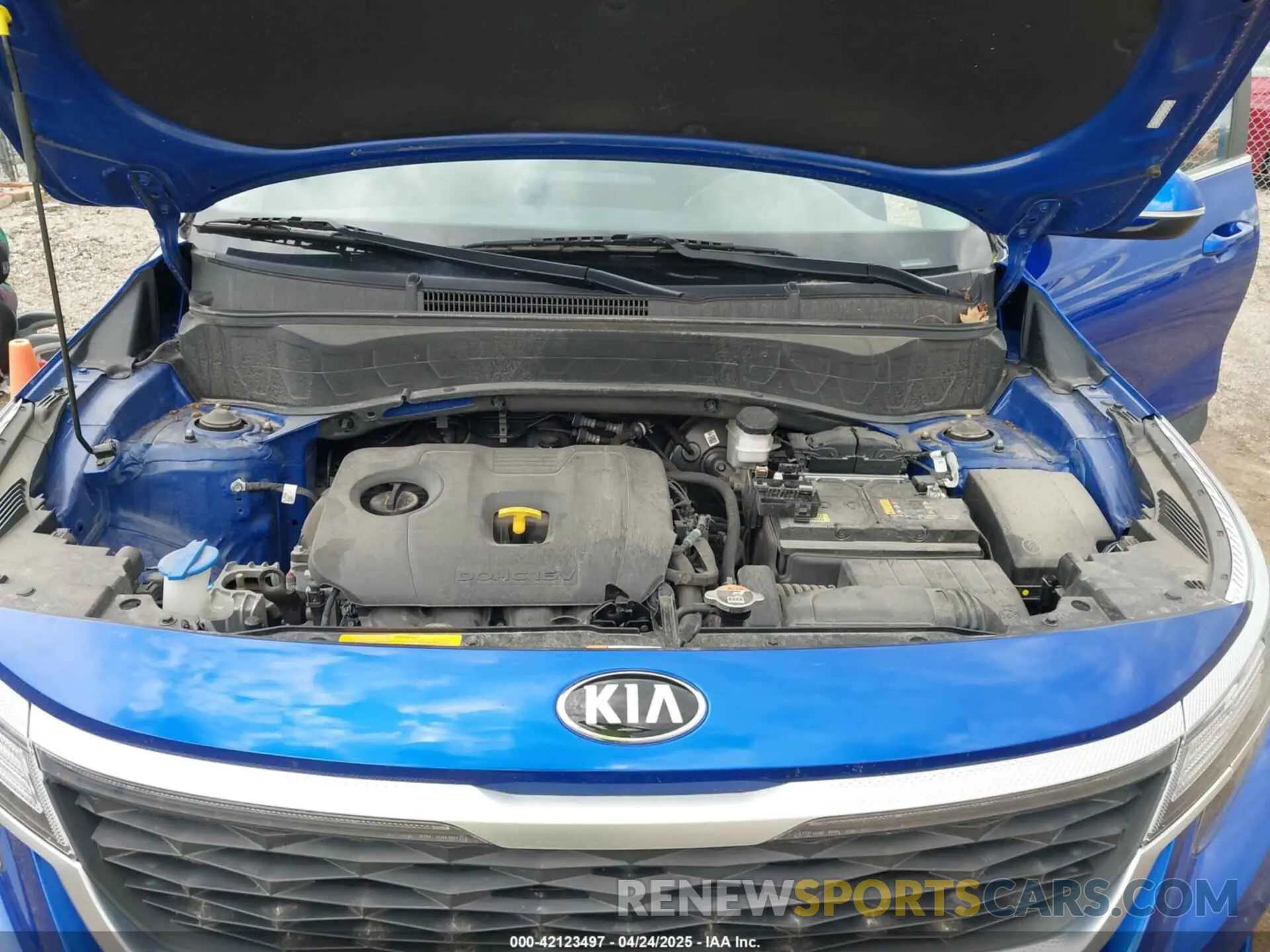 10 Photograph of a damaged car KNDEUCAAXM7221587 KIA SELTOS 2021