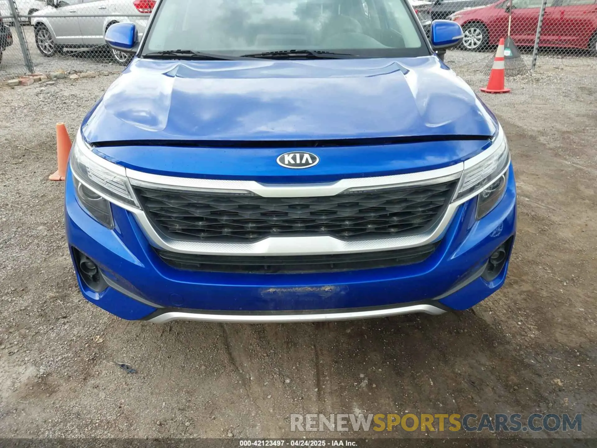 6 Photograph of a damaged car KNDEUCAAXM7221587 KIA SELTOS 2021