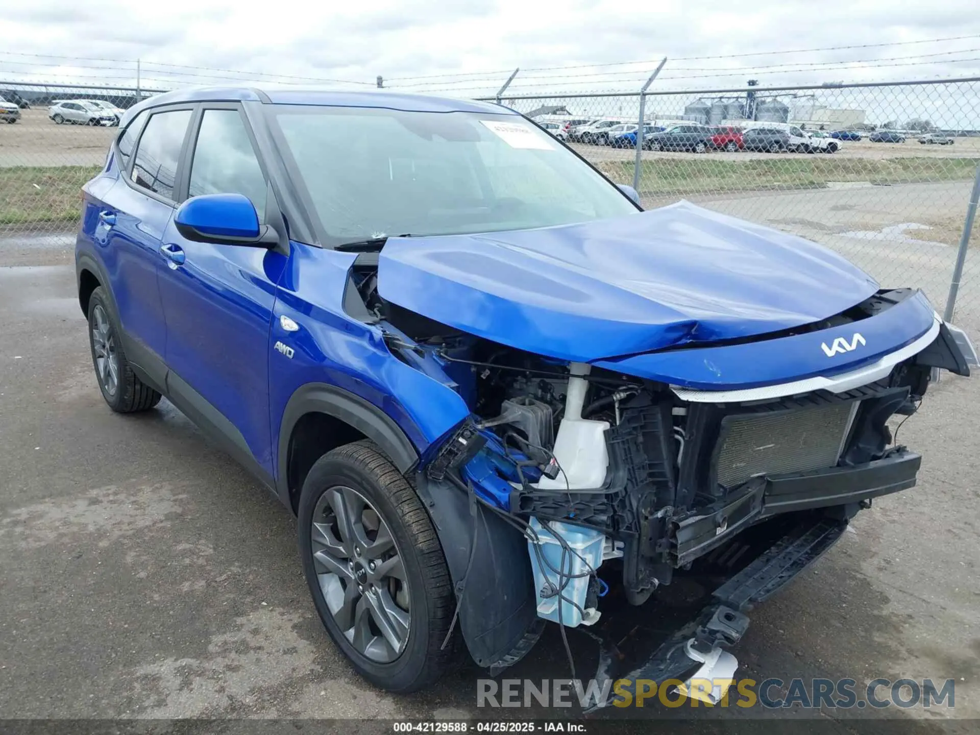 1 Photograph of a damaged car KNDEPCAA0N7334425 KIA SELTOS 2022