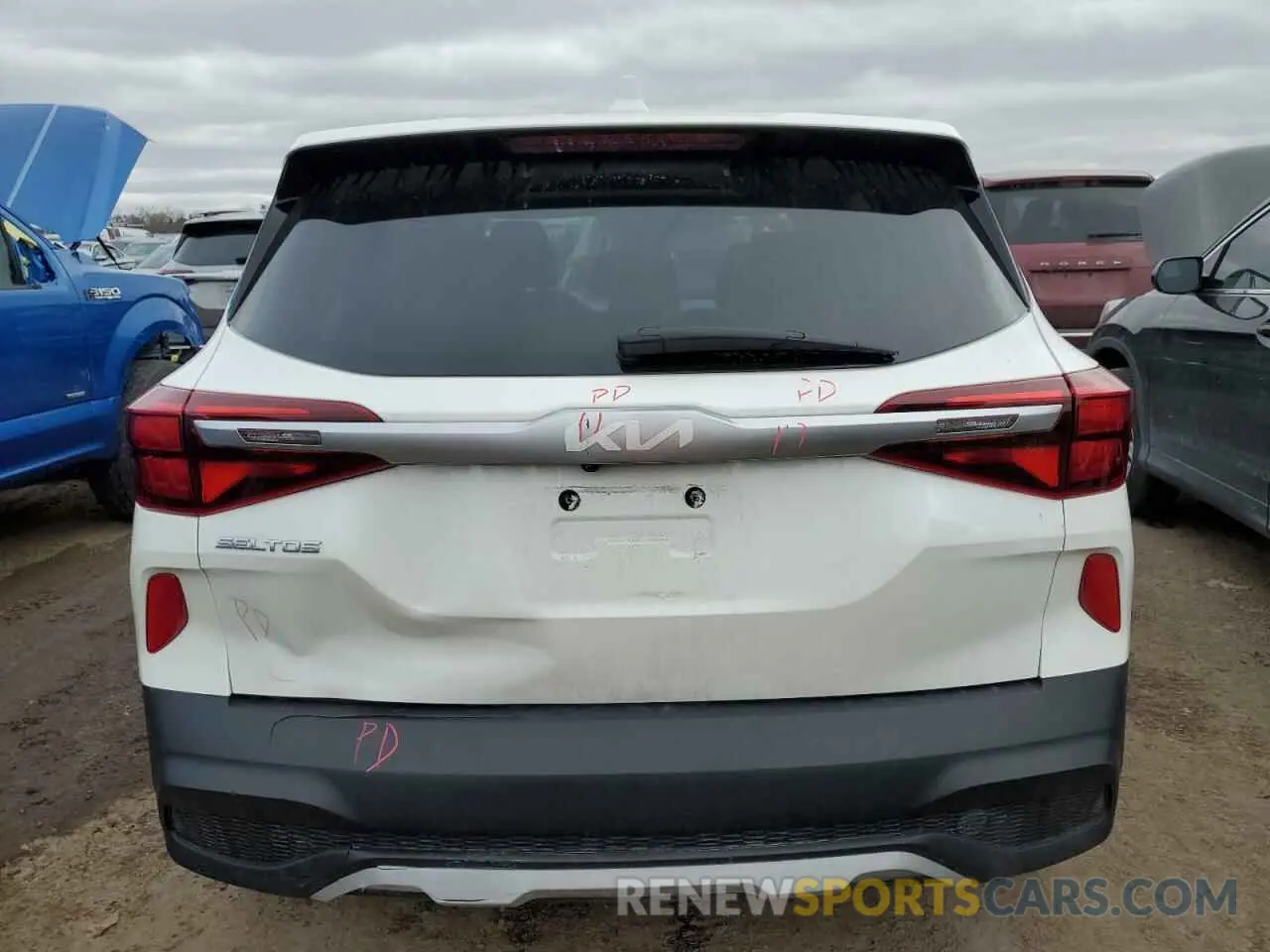 6 Photograph of a damaged car KNDEPCAA0N7341763 KIA SELTOS 2022