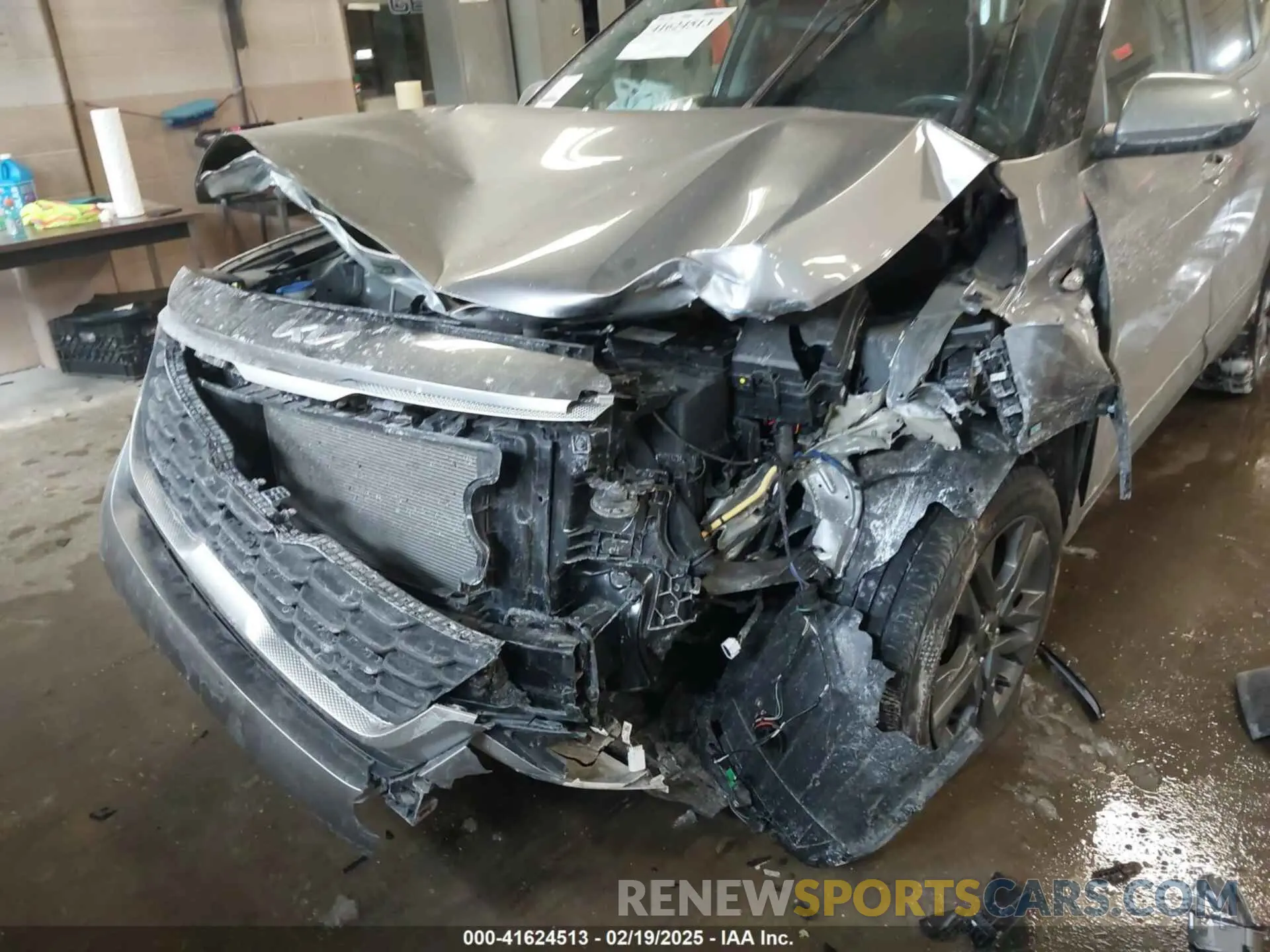 6 Photograph of a damaged car KNDEPCAA2N7303631 KIA SELTOS 2022