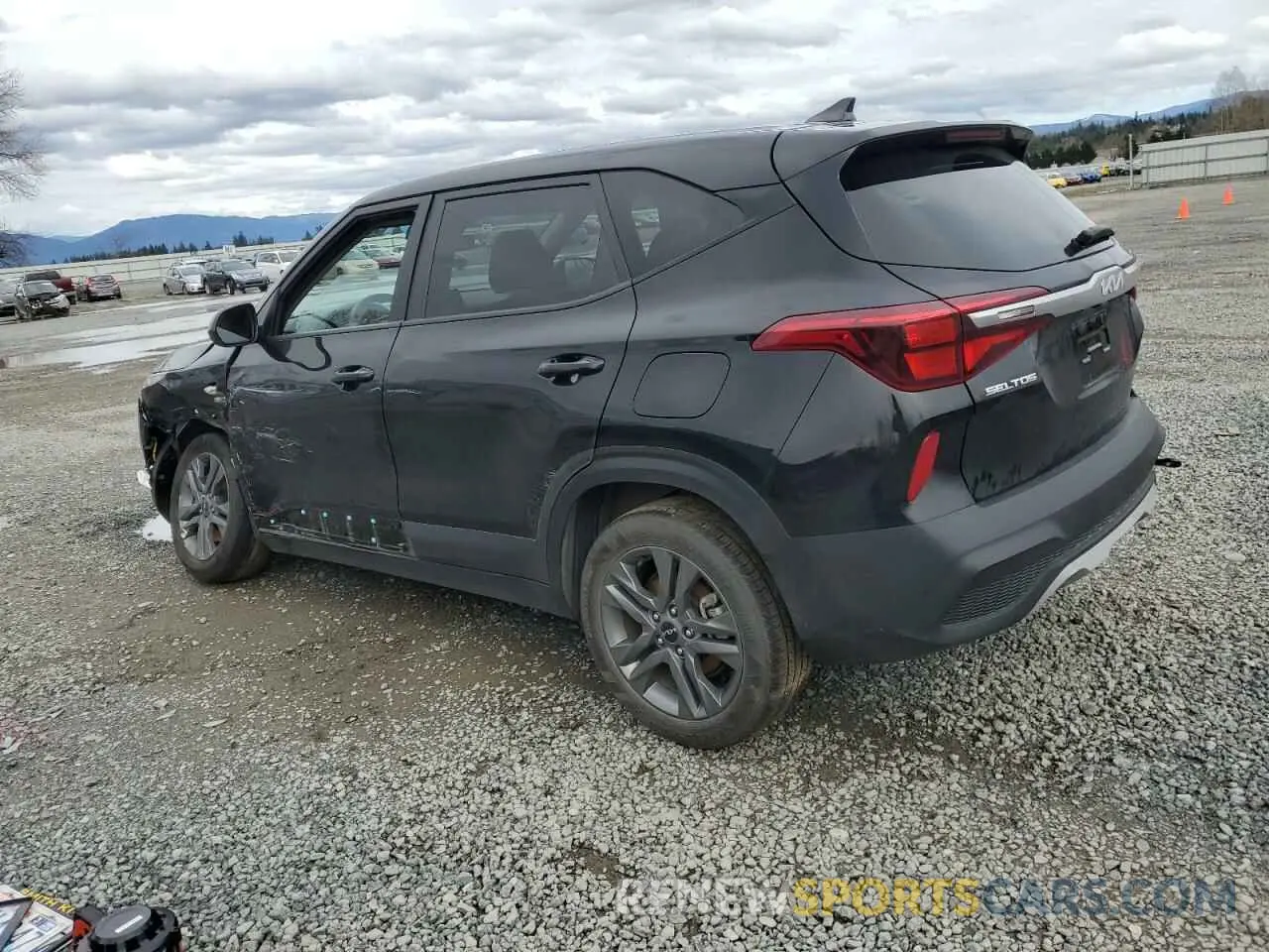 2 Photograph of a damaged car KNDEPCAA2N7317545 KIA SELTOS 2022