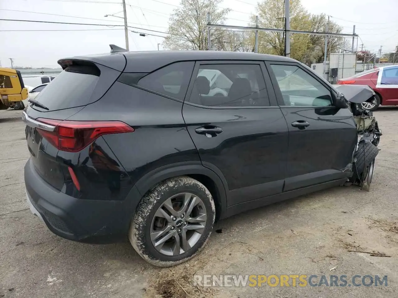 3 Photograph of a damaged car KNDEPCAA3N7248624 KIA SELTOS 2022