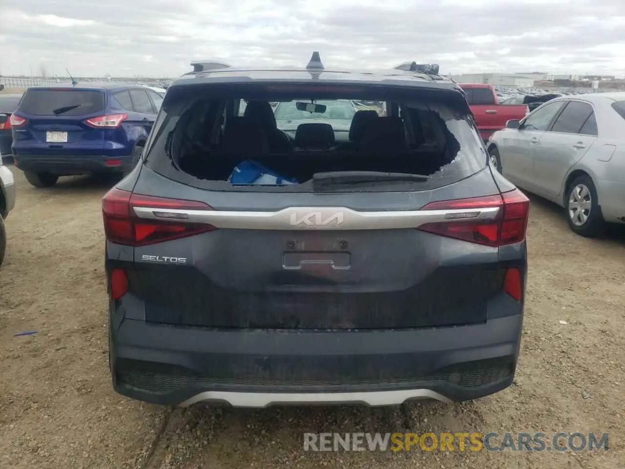 6 Photograph of a damaged car KNDEPCAA4N7271118 KIA SELTOS 2022