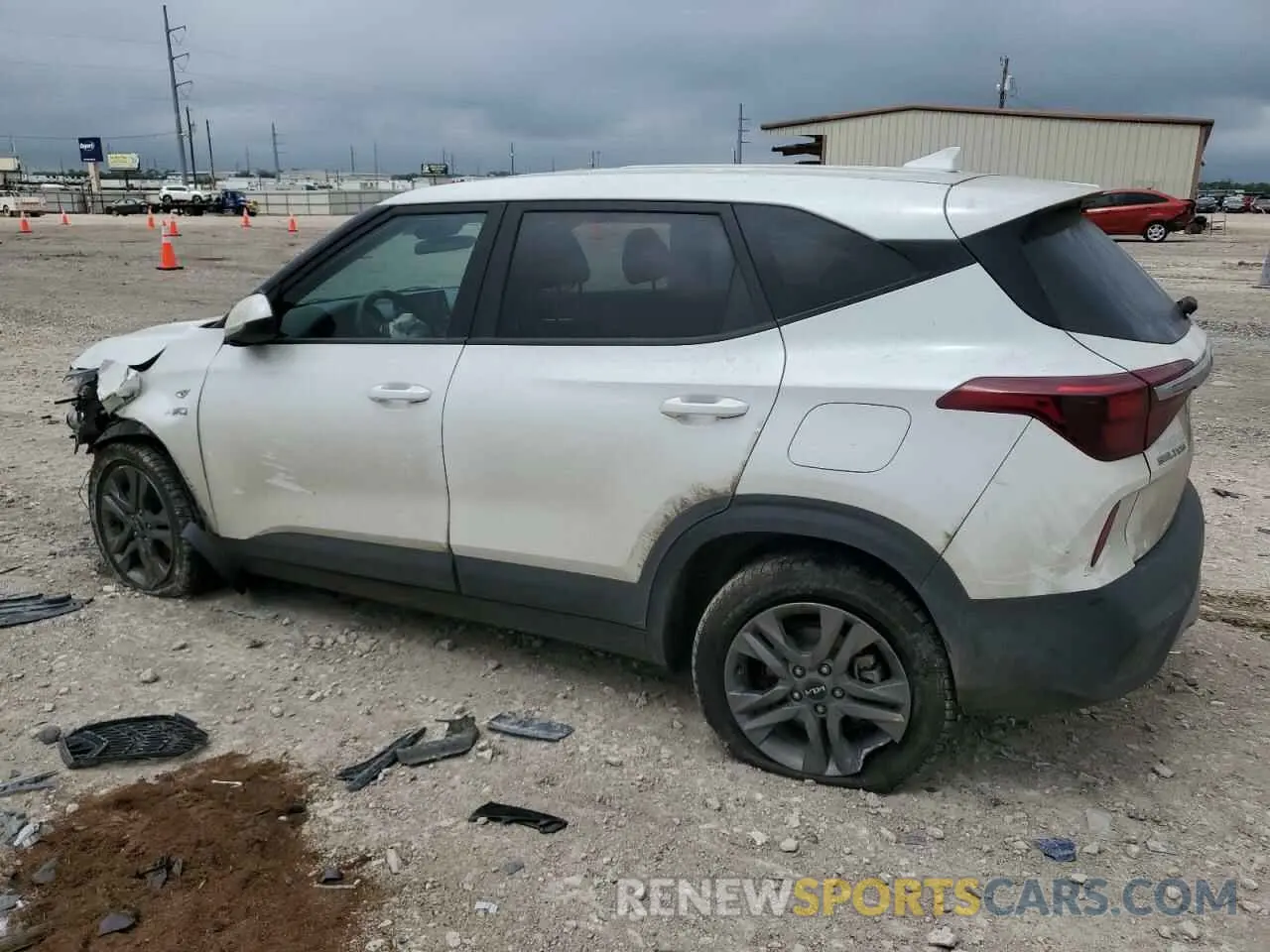 2 Photograph of a damaged car KNDEPCAA6N7337815 KIA SELTOS 2022