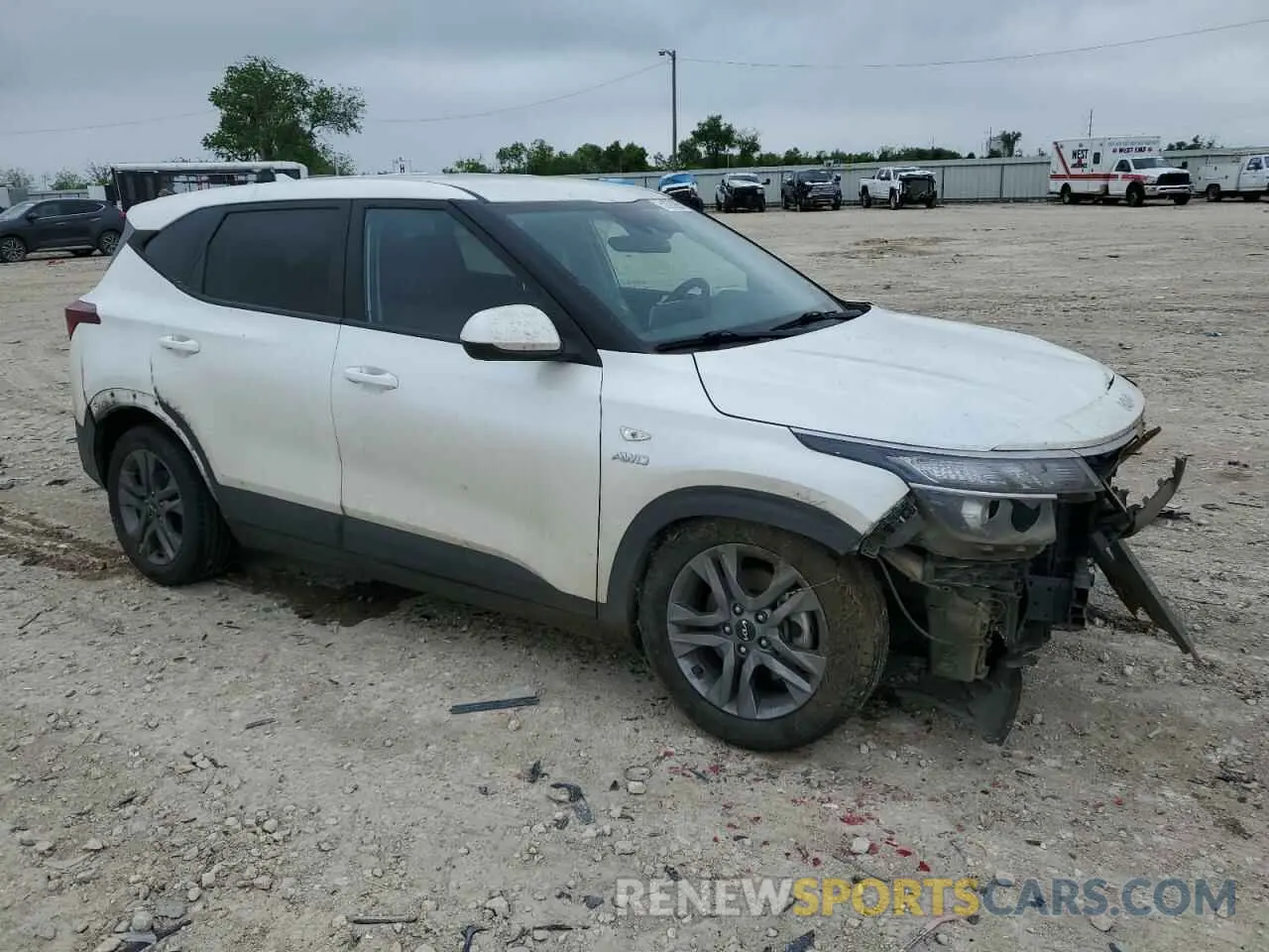 4 Photograph of a damaged car KNDEPCAA6N7337815 KIA SELTOS 2022