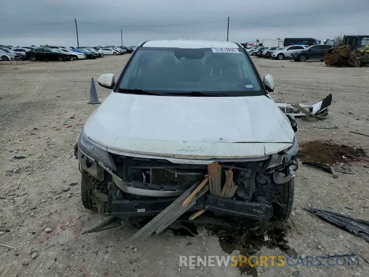 5 Photograph of a damaged car KNDEPCAA6N7337815 KIA SELTOS 2022
