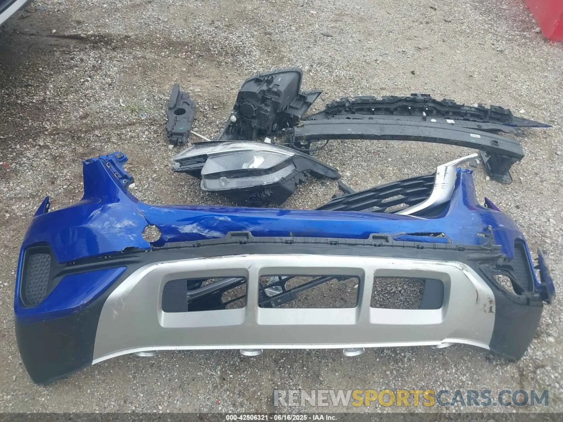 12 Photograph of a damaged car KNDEPCAA7N7260033 KIA SELTOS 2022
