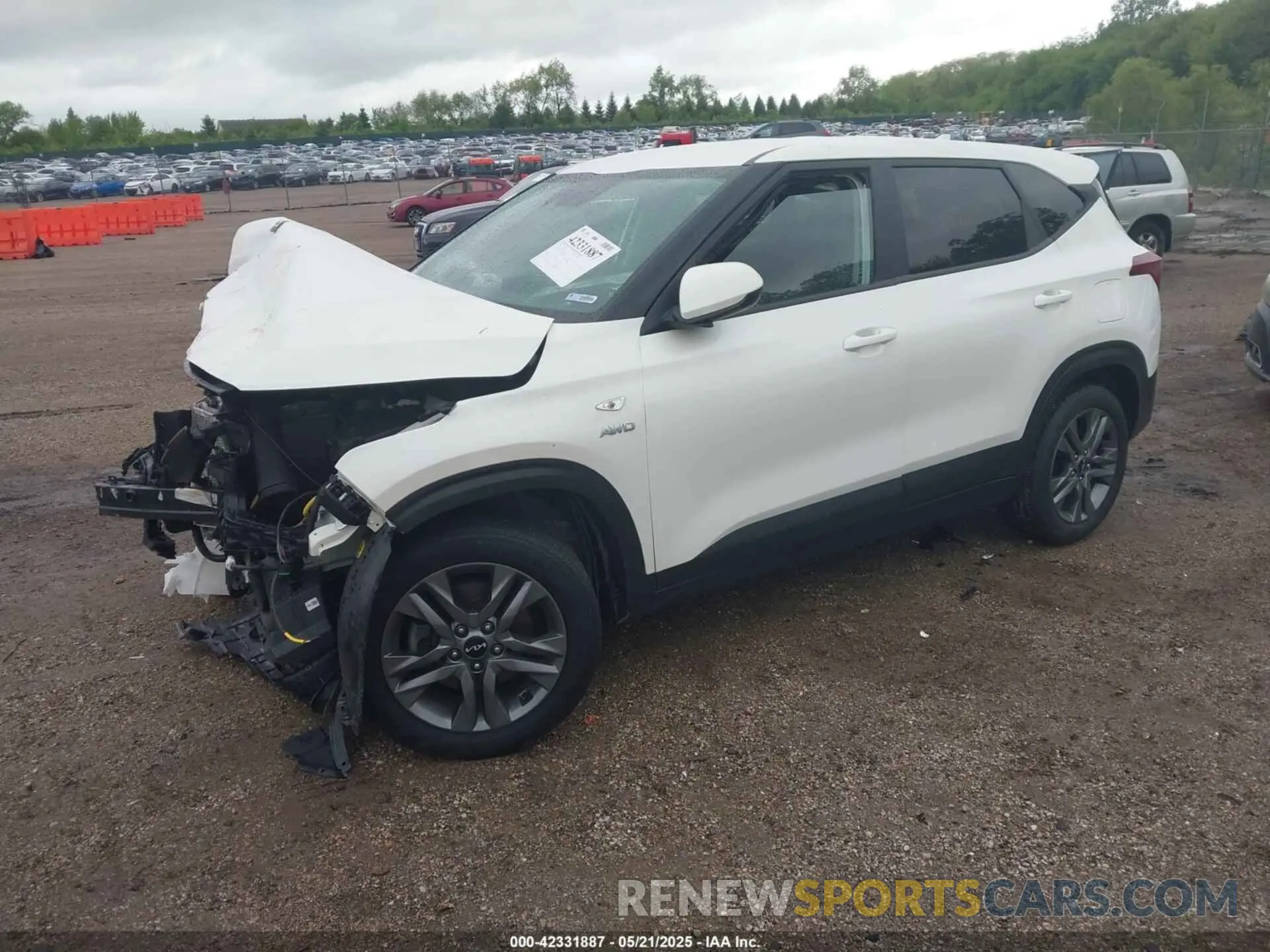 2 Photograph of a damaged car KNDEPCAA8N7288438 KIA SELTOS 2022