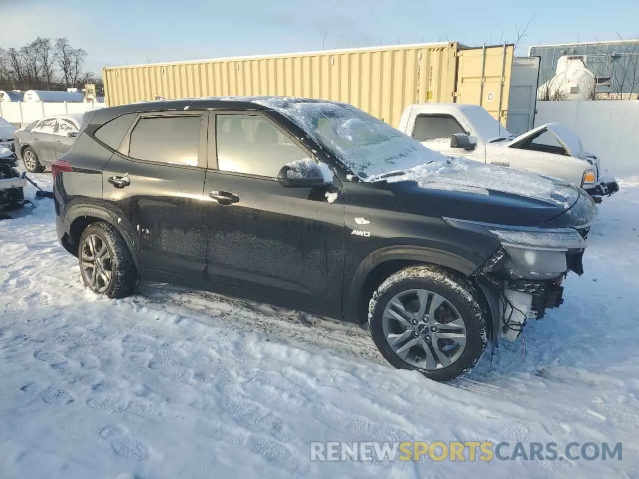 4 Photograph of a damaged car KNDEPCAAXN7257207 KIA SELTOS 2022