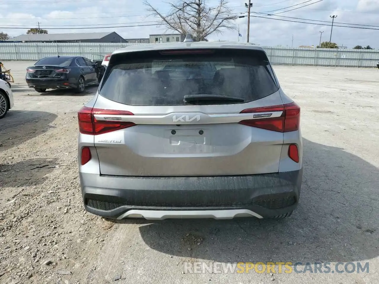 6 Photograph of a damaged car KNDEPCAAXN7319091 KIA SELTOS 2022