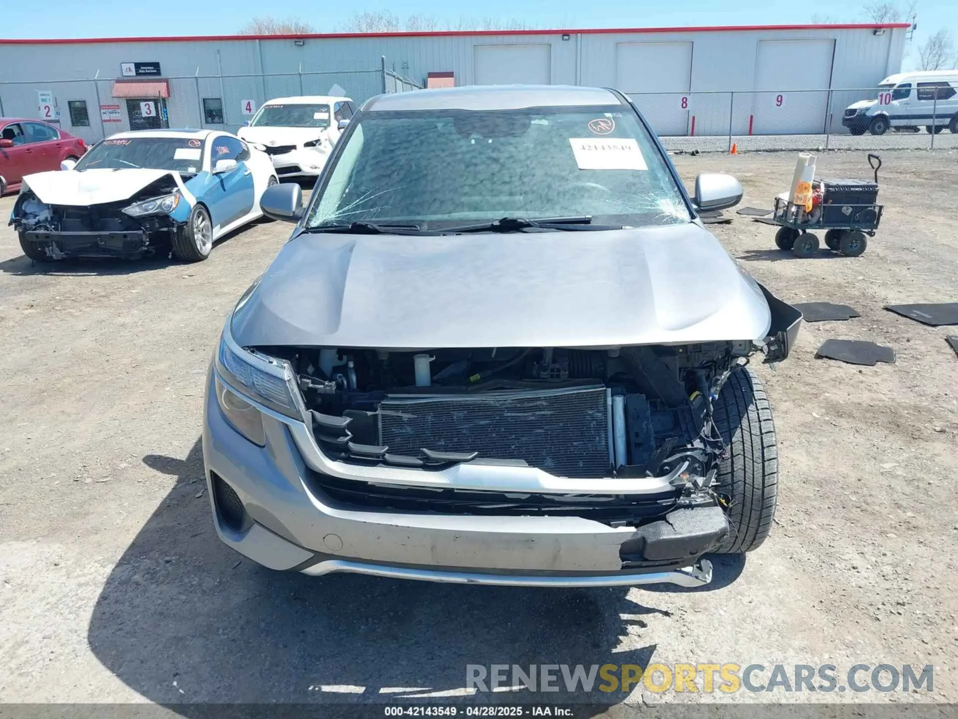 12 Photograph of a damaged car KNDEPCAAXN7319561 KIA SELTOS 2022