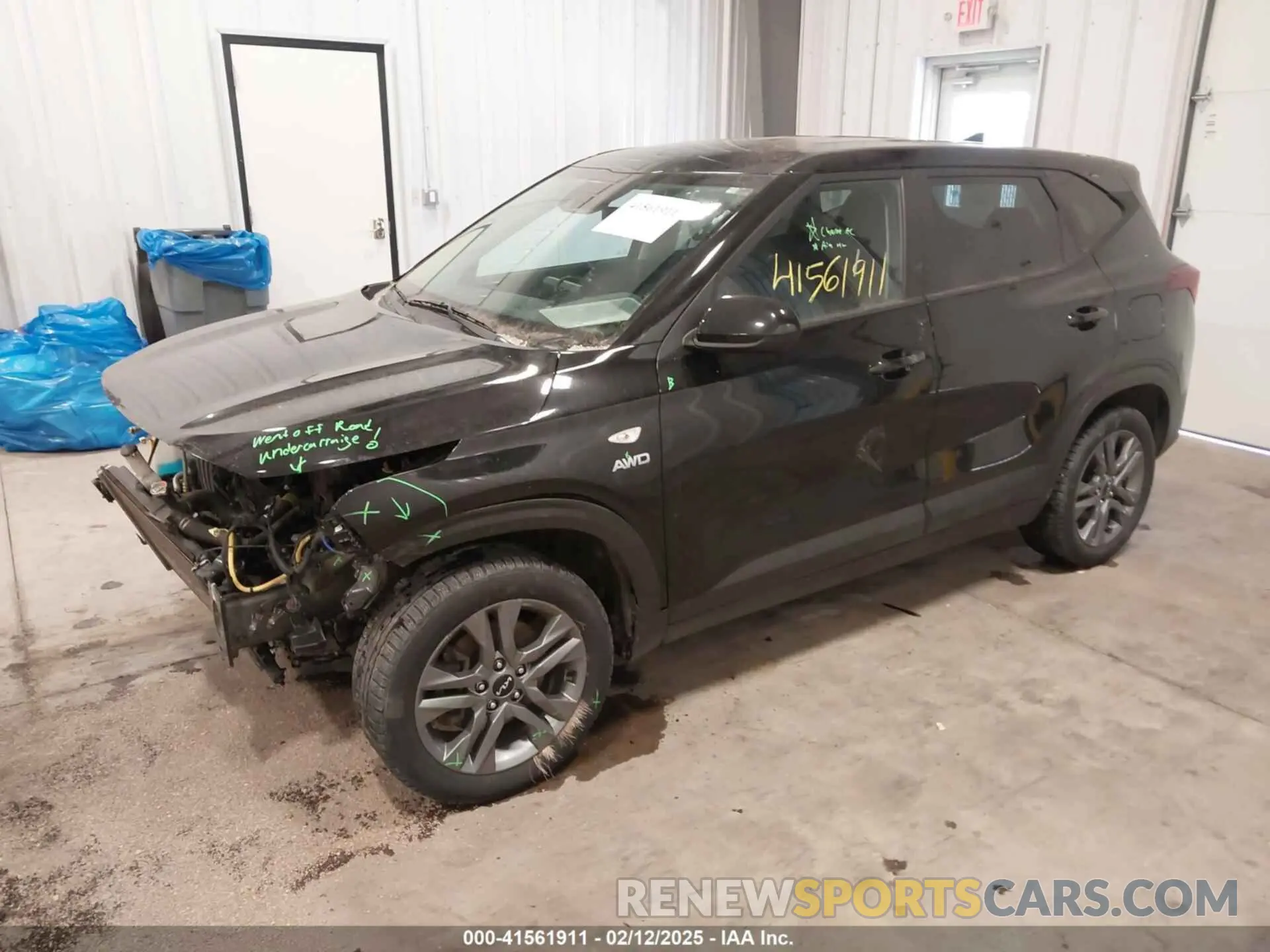 2 Photograph of a damaged car KNDEPCAAXN7328518 KIA SELTOS 2022
