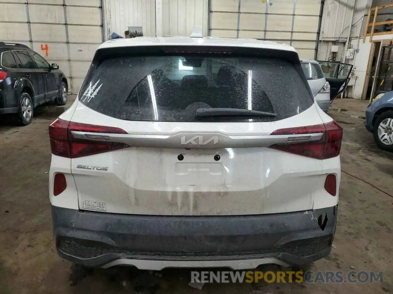 6 Photograph of a damaged car KNDEPCAAXN7334819 KIA SELTOS 2022