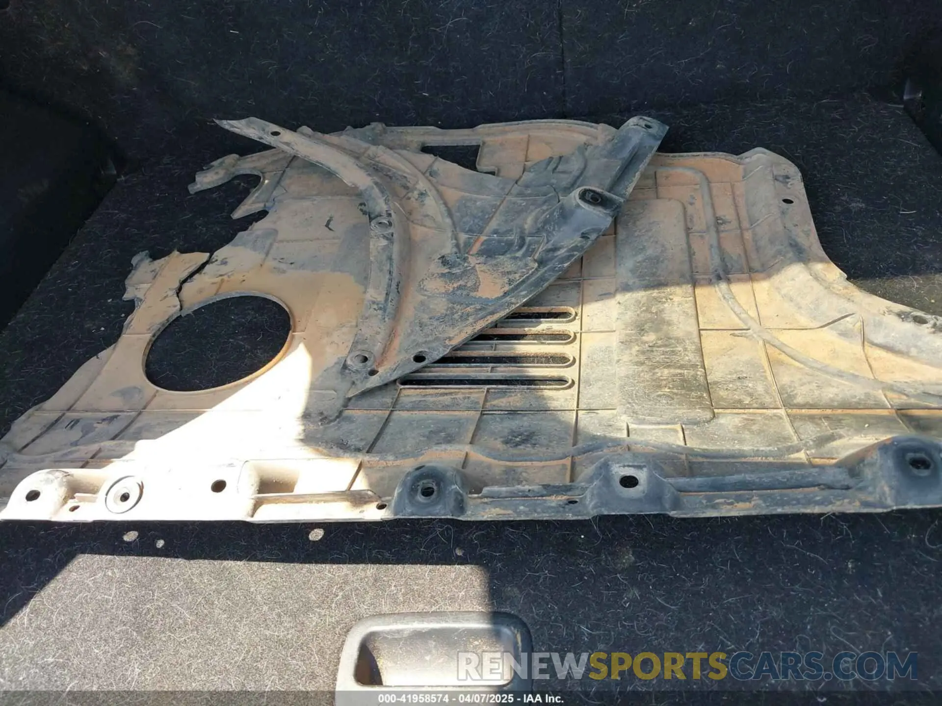 12 Photograph of a damaged car KNDERCAA2N7260578 KIA SELTOS 2022