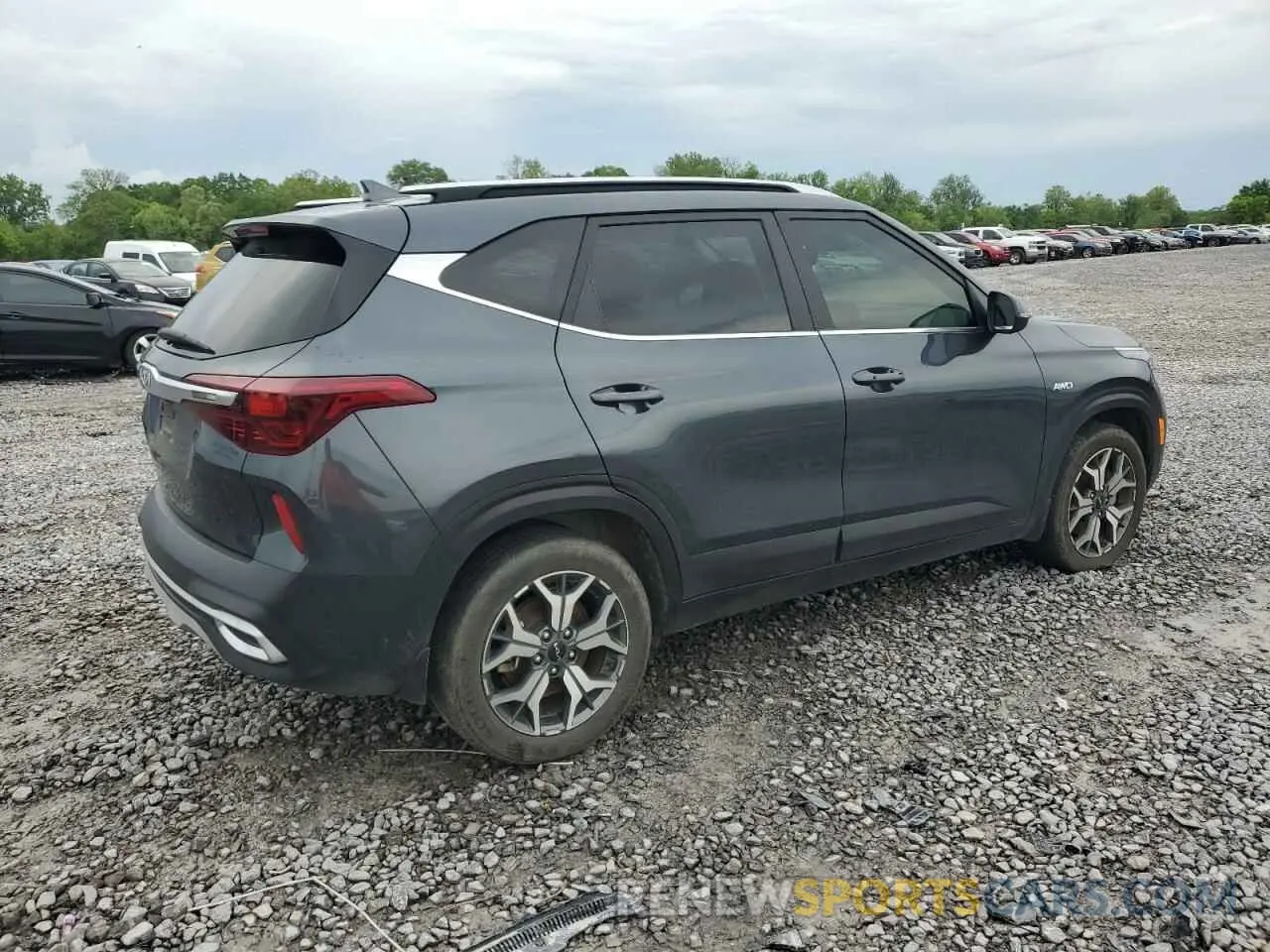 3 Photograph of a damaged car KNDERCAA7N7285380 KIA SELTOS 2022