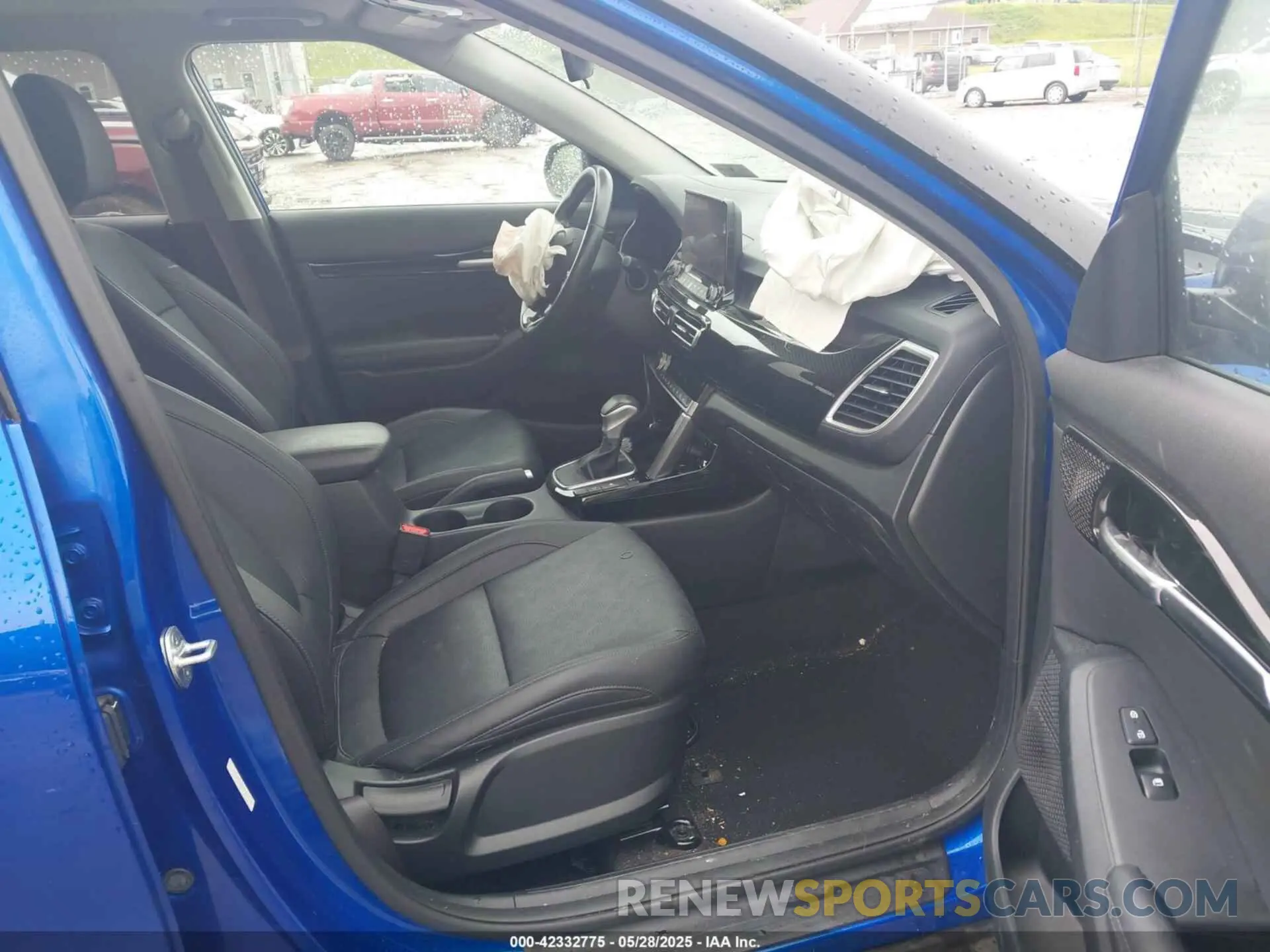 5 Photograph of a damaged car KNDERCAA8N7237970 KIA SELTOS 2022
