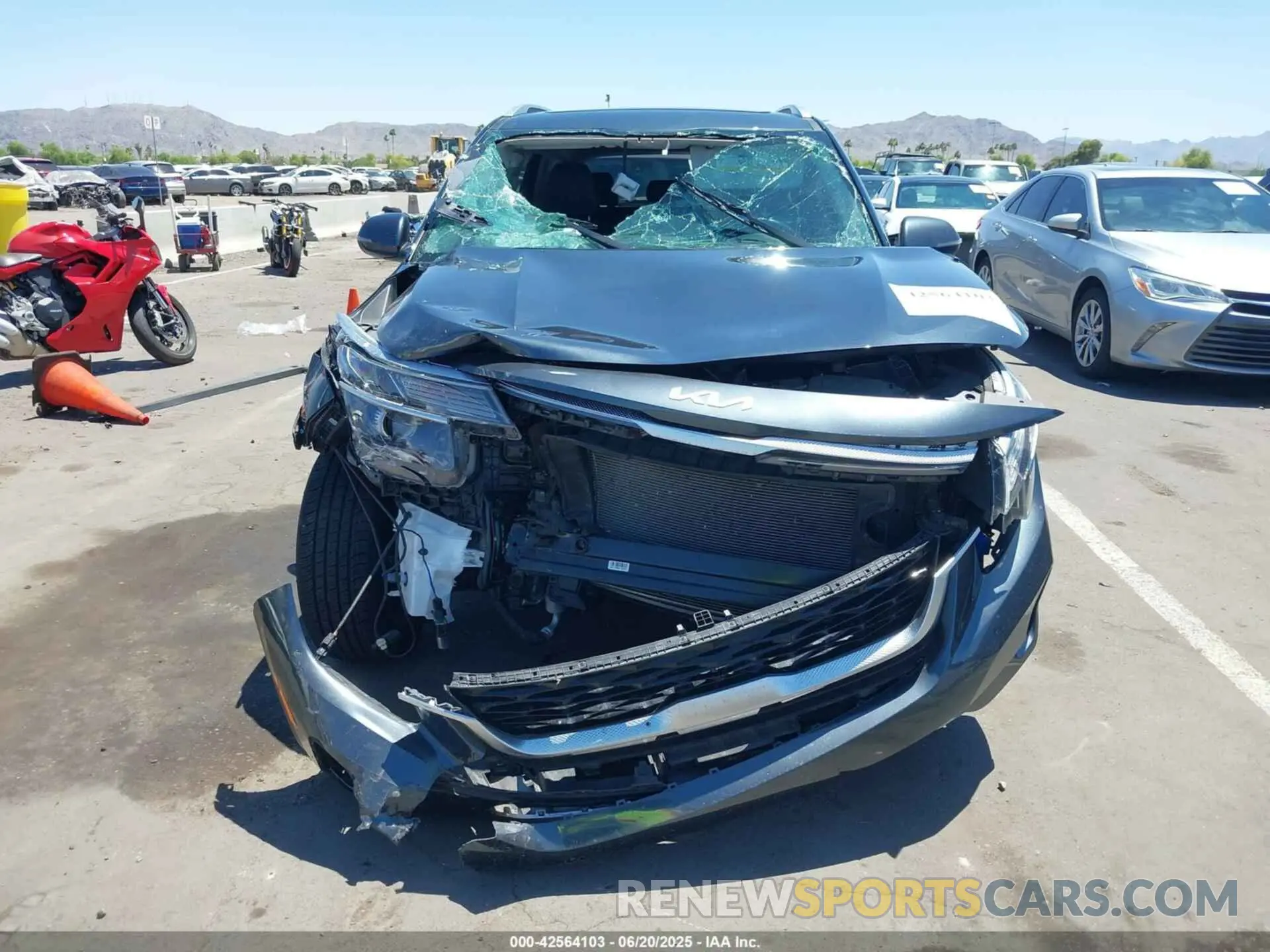 12 Photograph of a damaged car KNDERCAA9N7299054 KIA SELTOS 2022