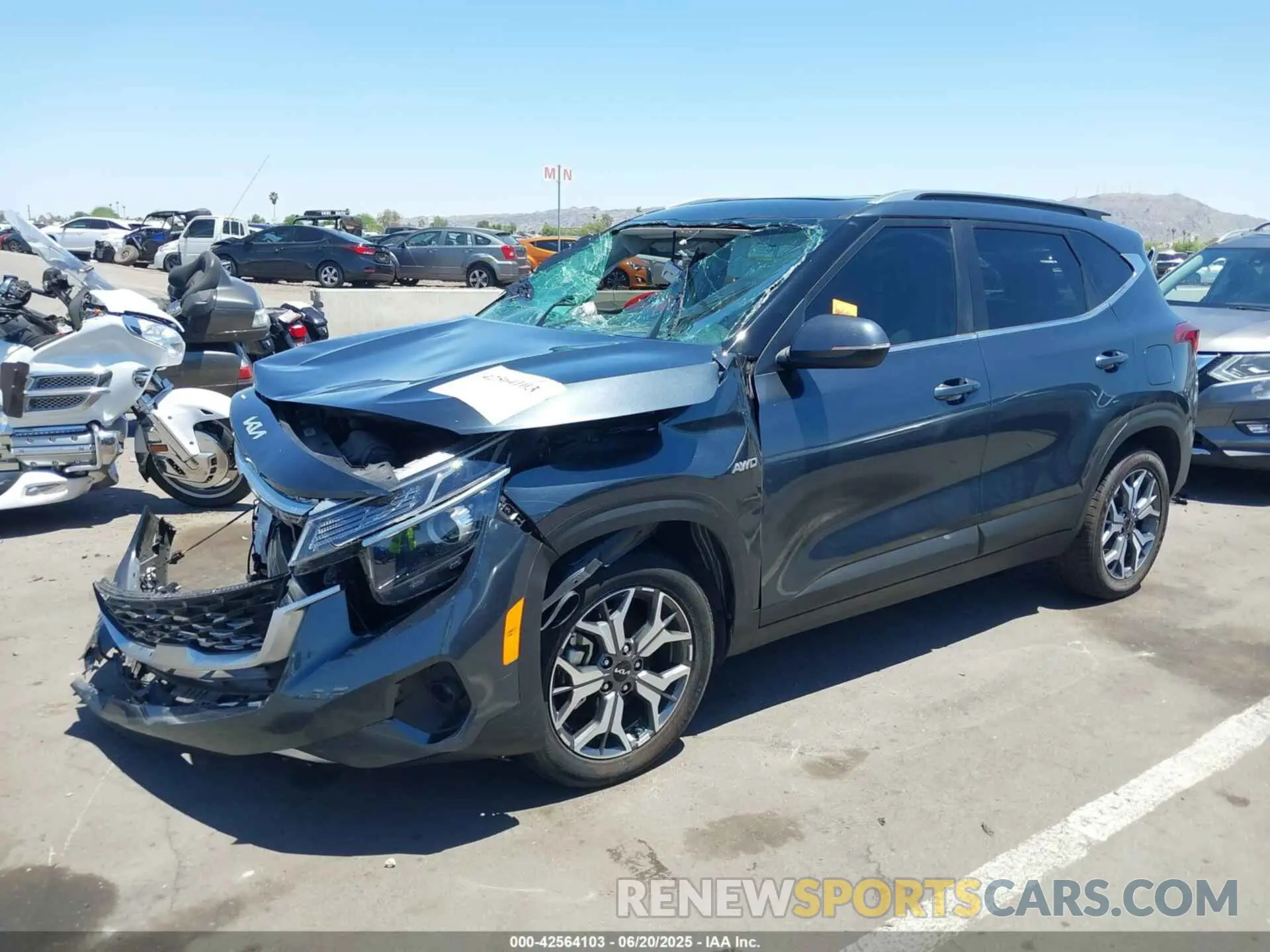 2 Photograph of a damaged car KNDERCAA9N7299054 KIA SELTOS 2022