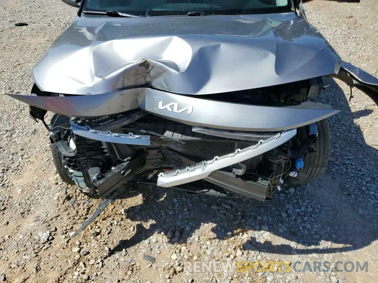 13 Photograph of a damaged car KNDERCAA9N7300543 KIA SELTOS 2022