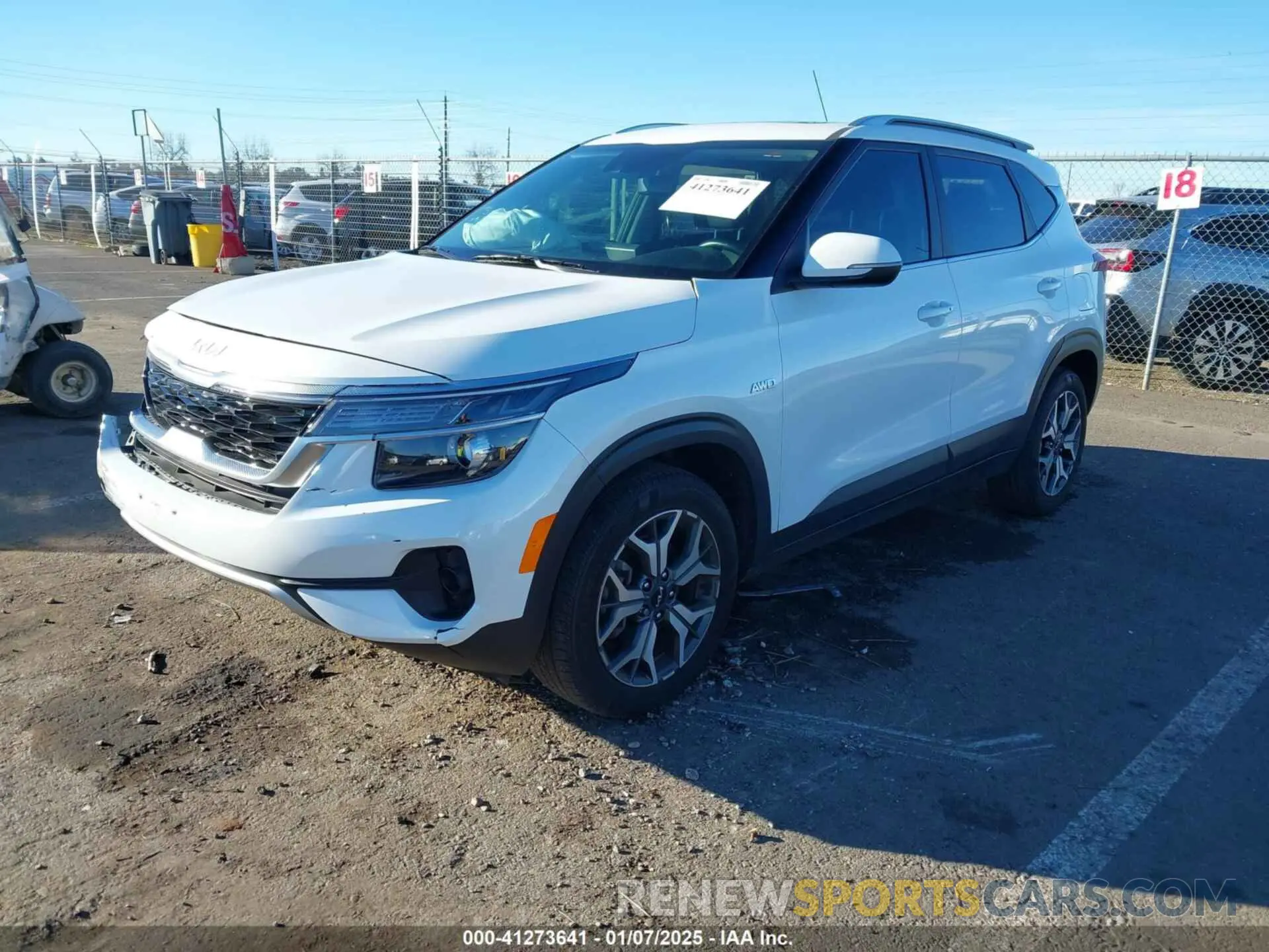 2 Photograph of a damaged car KNDERCAAXN7294509 KIA SELTOS 2022